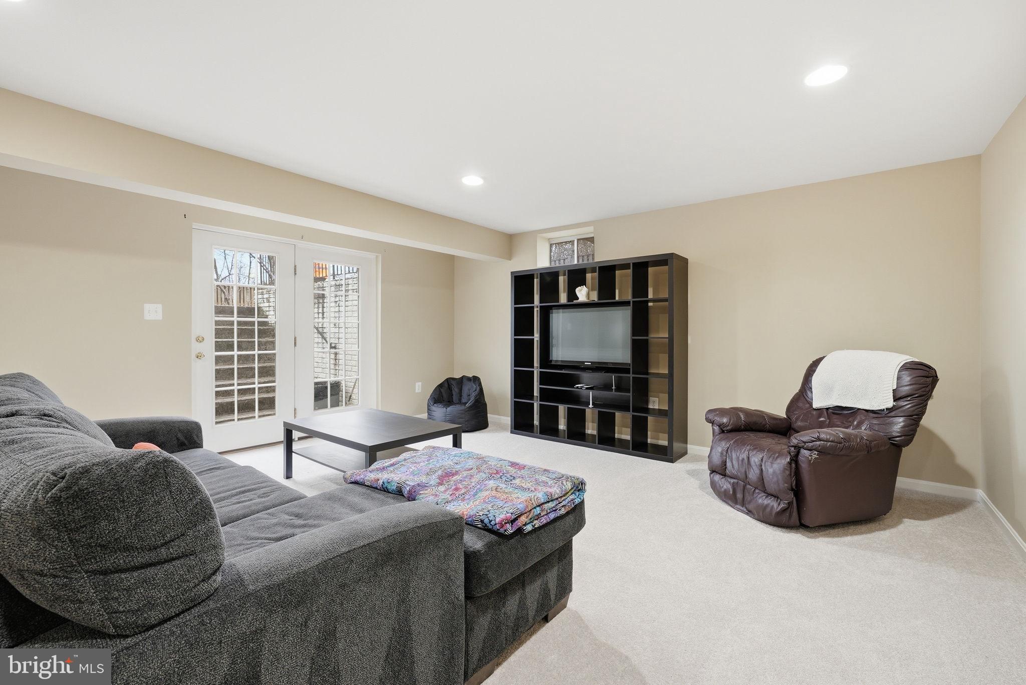 LINTON CREST - Residential