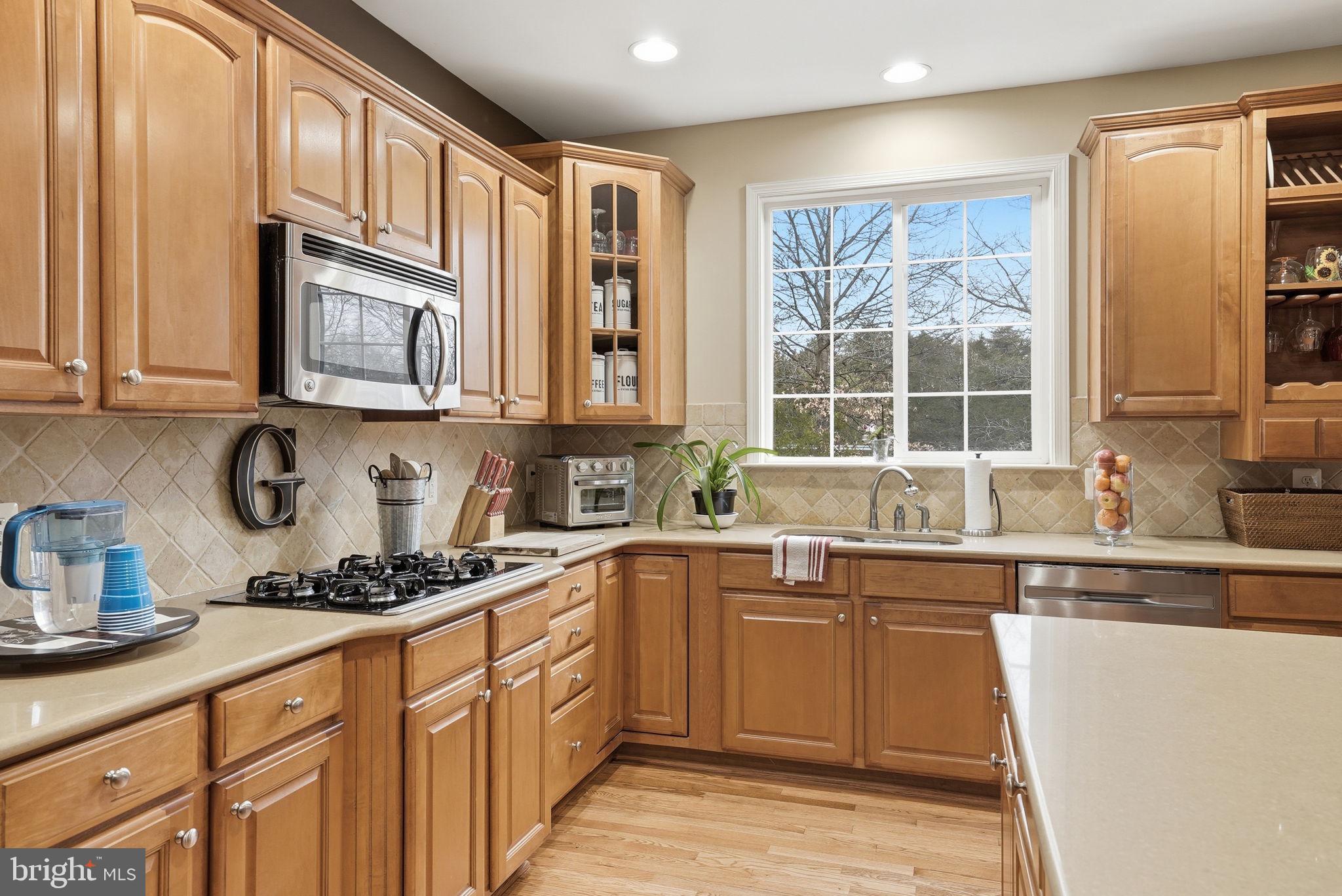 LINTON CREST - Residential