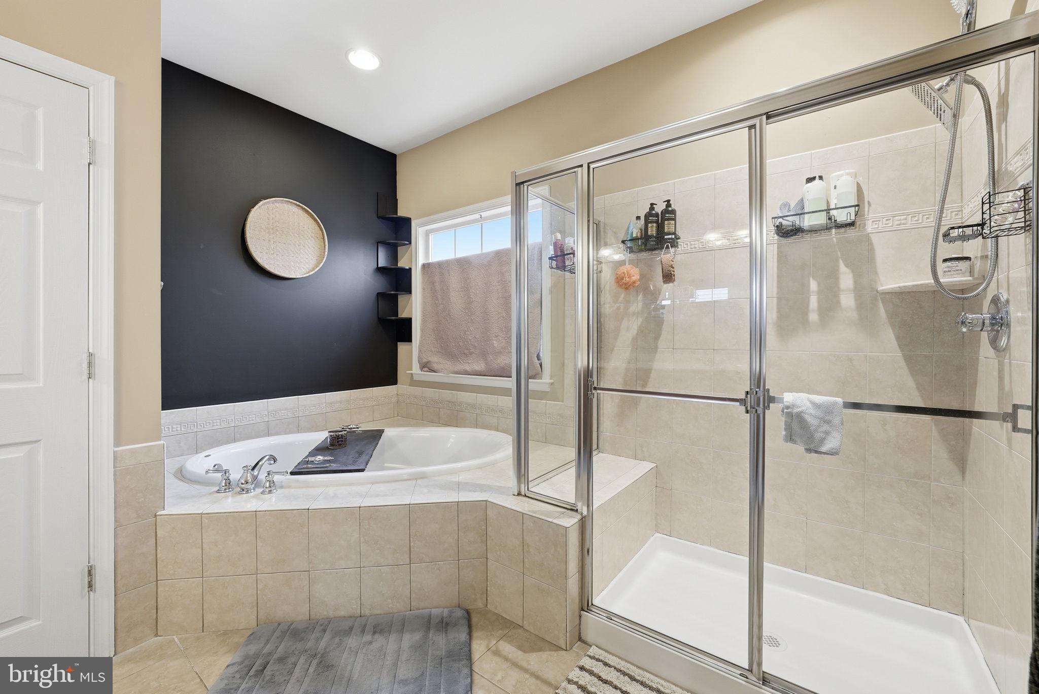 LINTON CREST - Residential