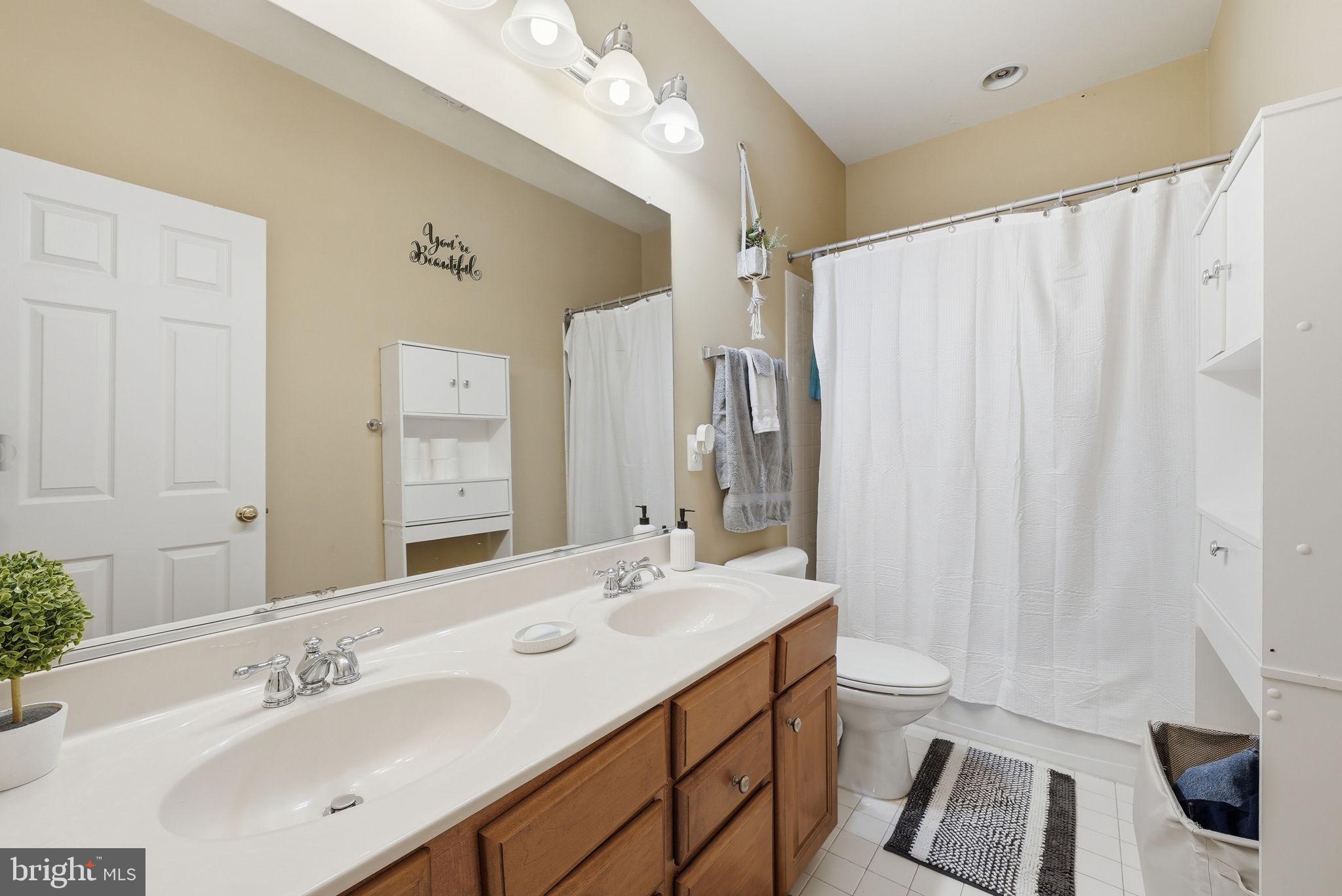 LINTON CREST - Residential