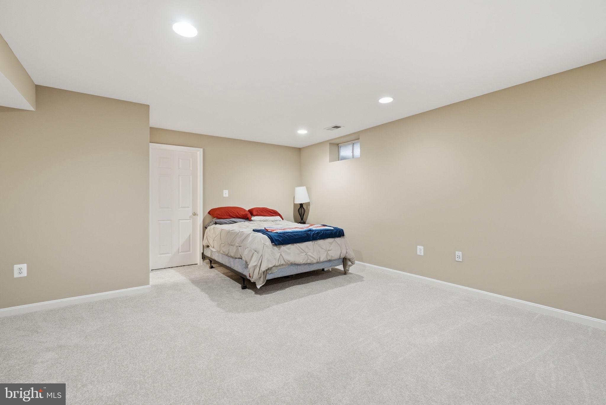 LINTON CREST - Residential