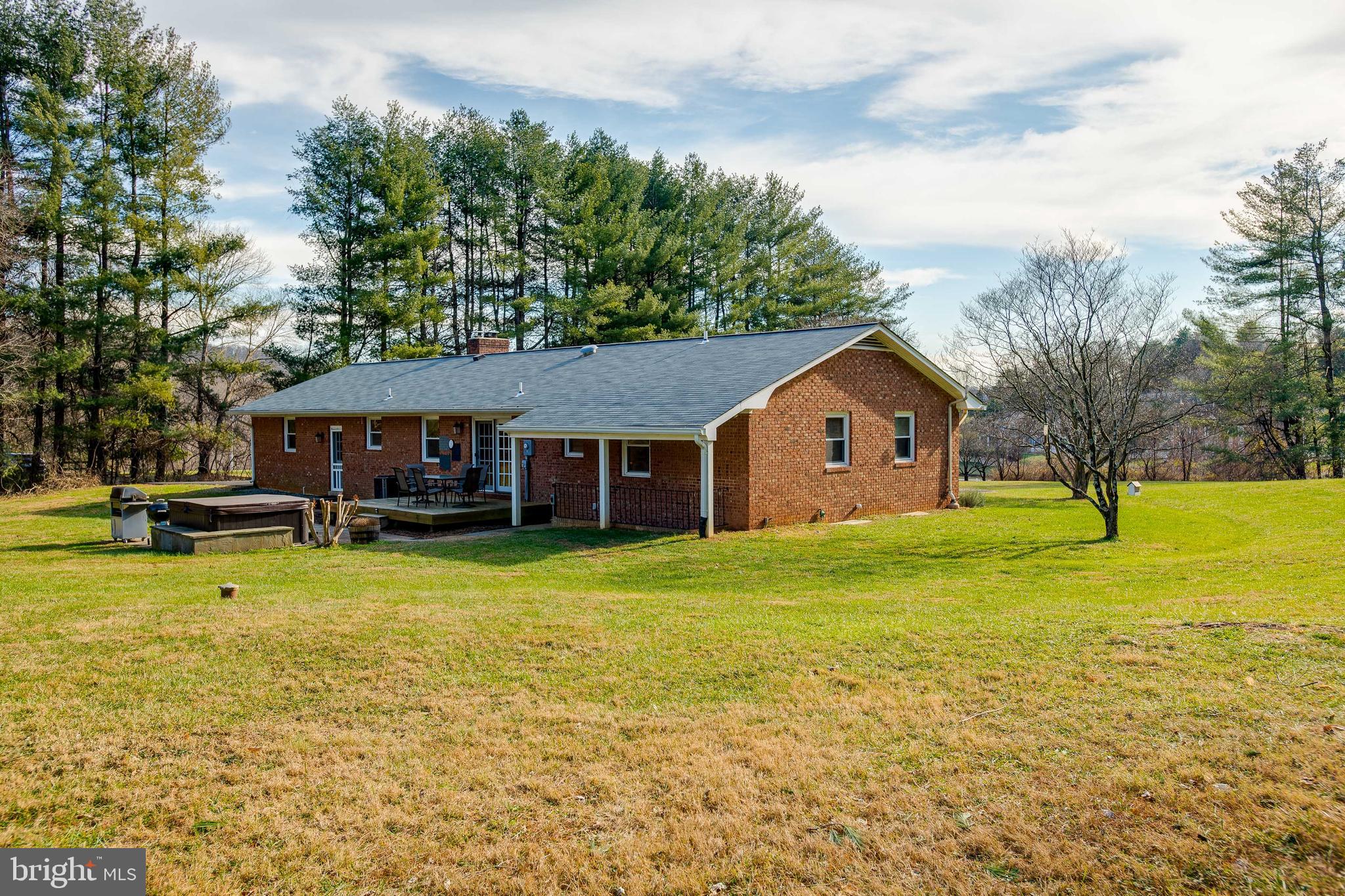 VALLEY GREEN - Residential