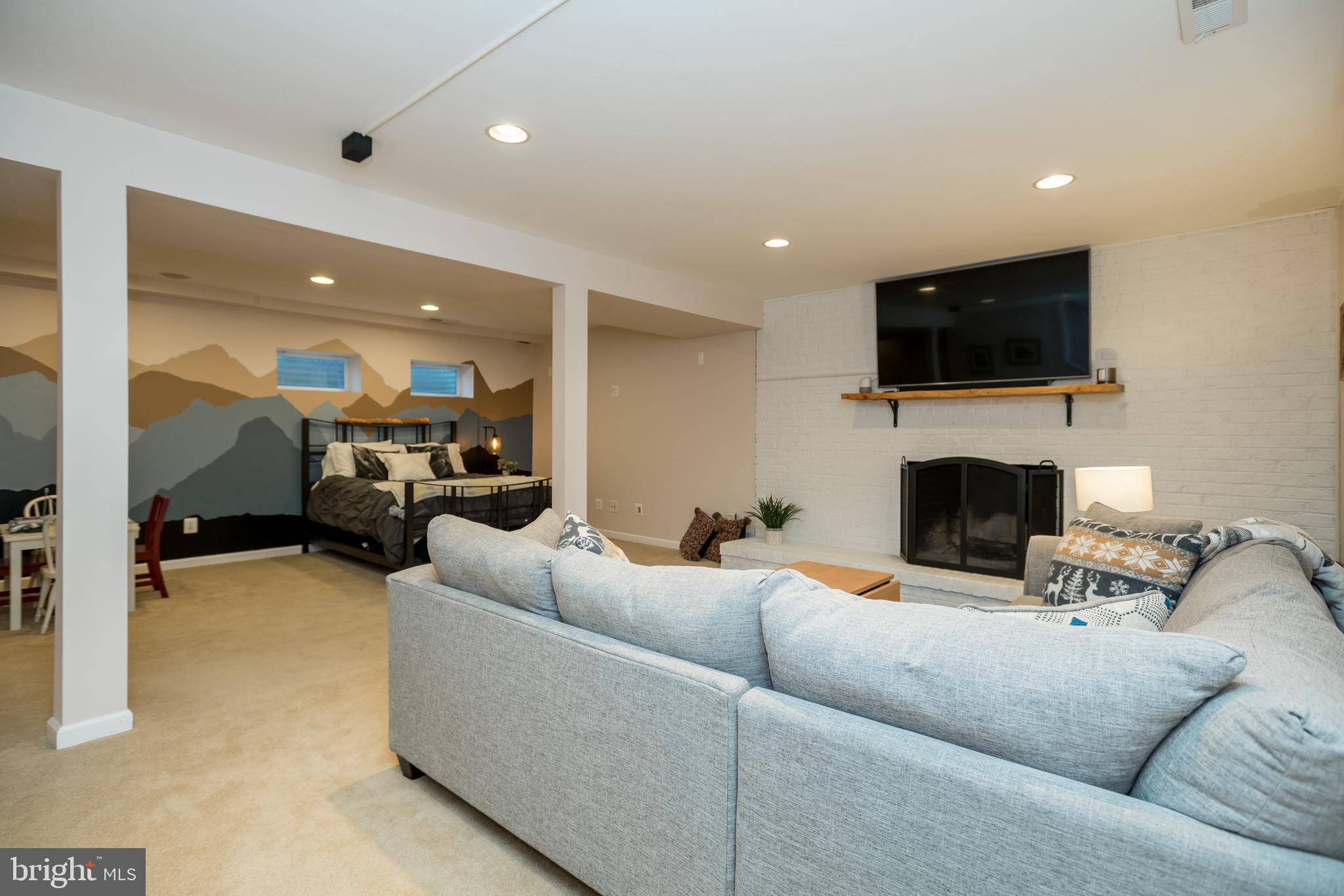 VALLEY GREEN - Residential