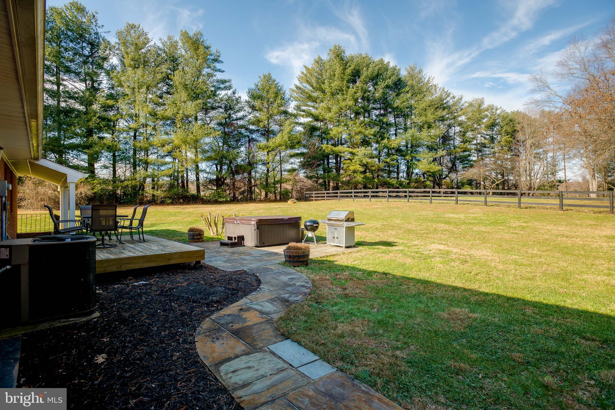 VALLEY GREEN - Residential