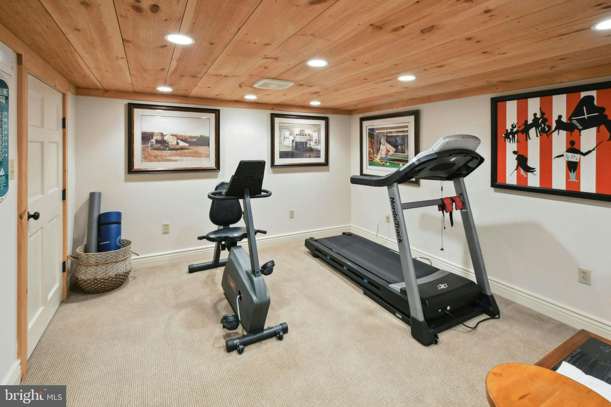 BRIDLE PATH CROSSING - Residential