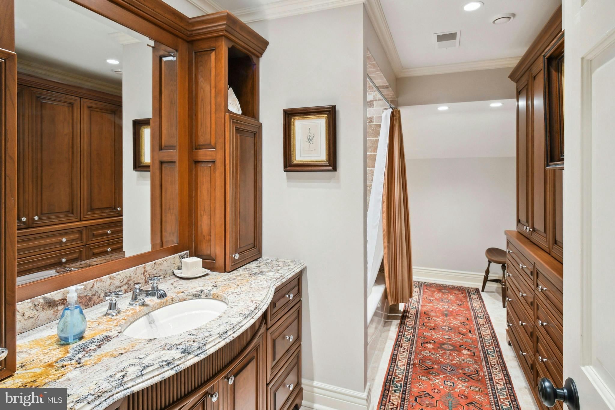 BRIDLE PATH CROSSING - Residential