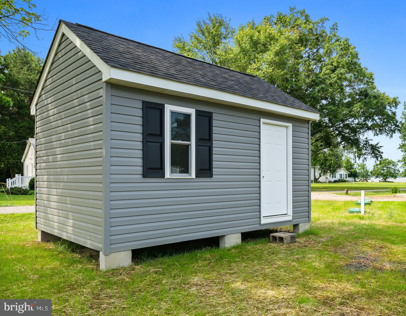 MILL POINT SHORES - Residential