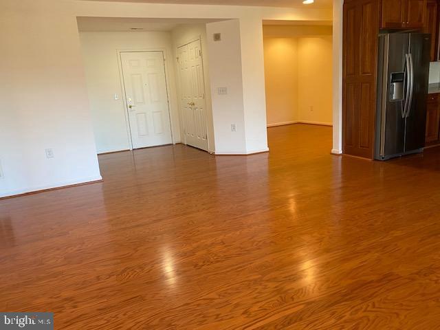 ROUNDWOOD RIDGE - Residential Lease