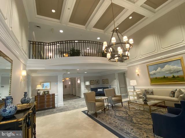 ROUNDWOOD RIDGE - Residential Lease