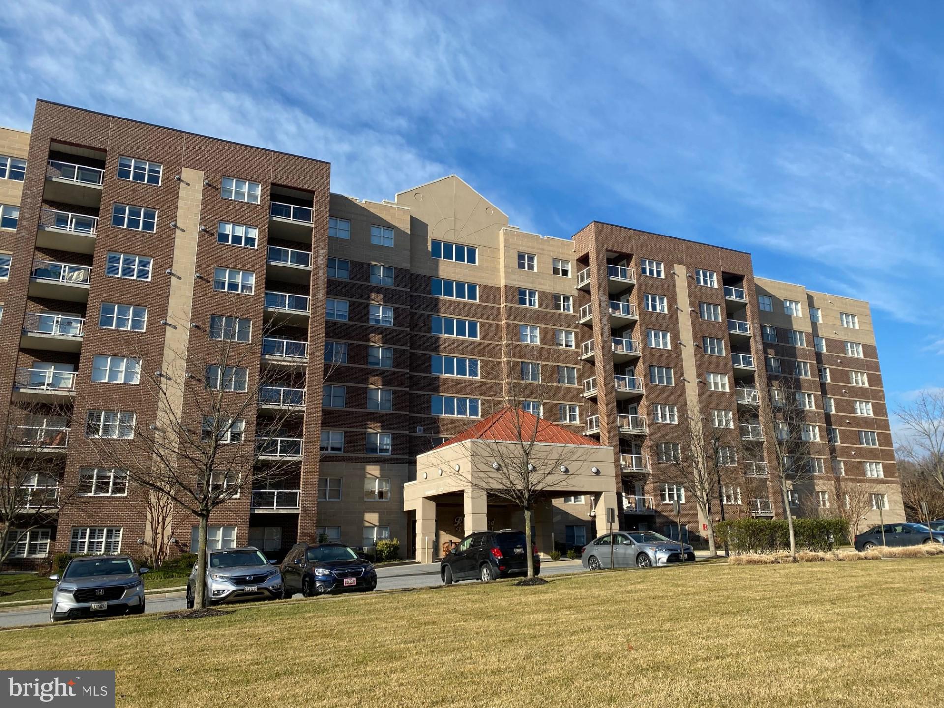 ROUNDWOOD RIDGE - Residential Lease