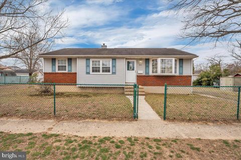 Homes For Sale - 810 Asbury Avenue<br/> Gloucester County, NATIONAL PARK, NJ 08063