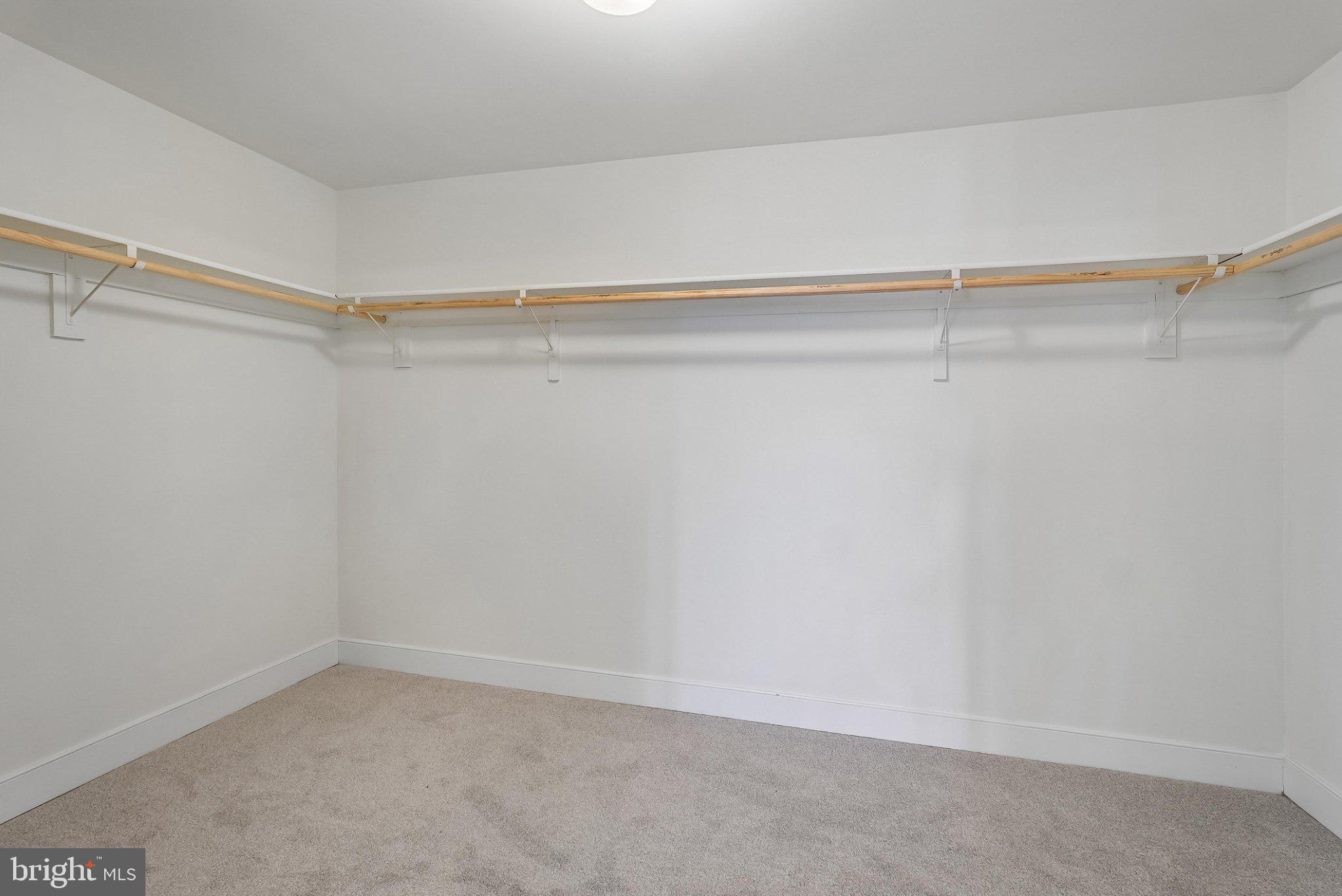 CLIFTON FARM - Residential