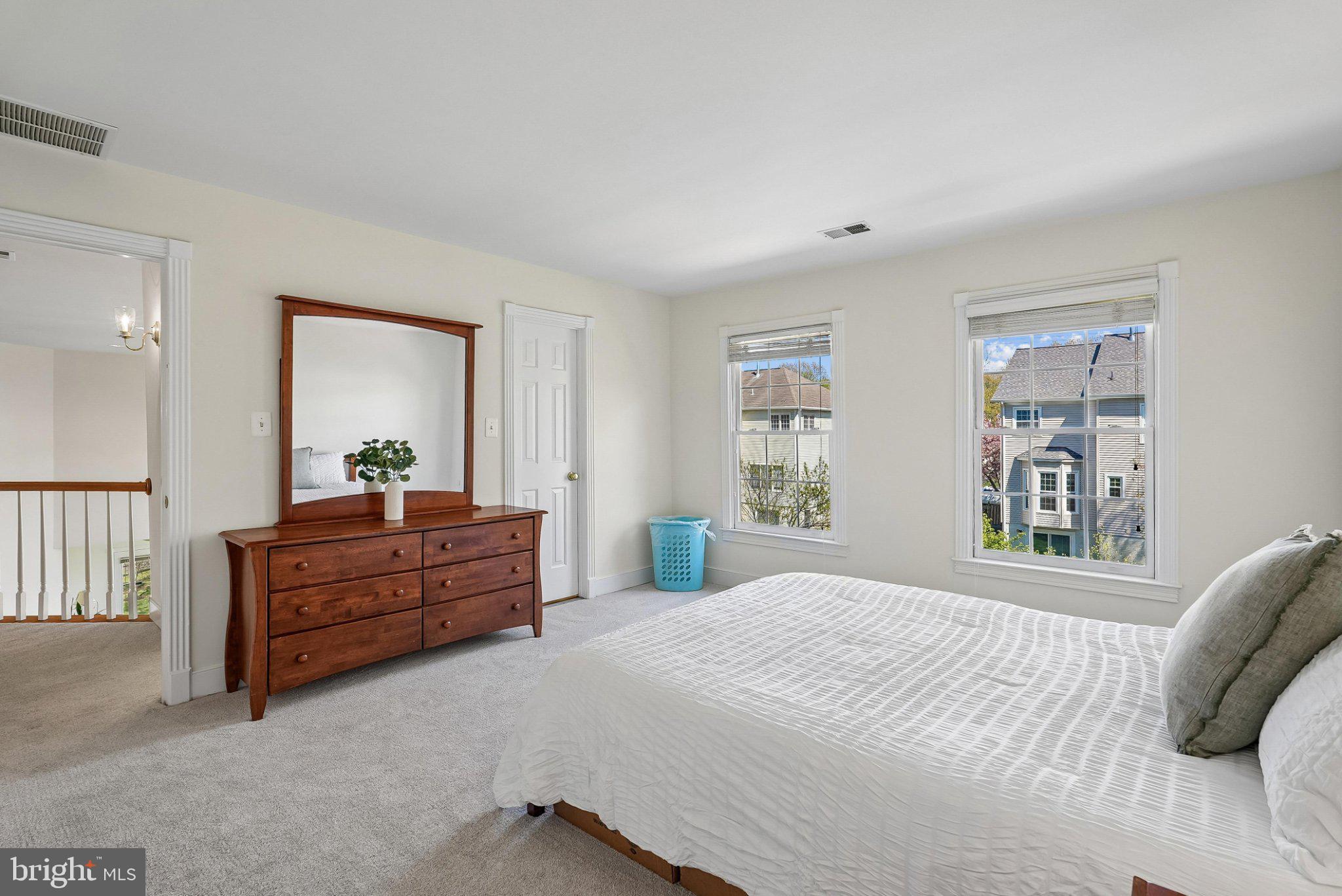 CLIFTON FARM - Residential