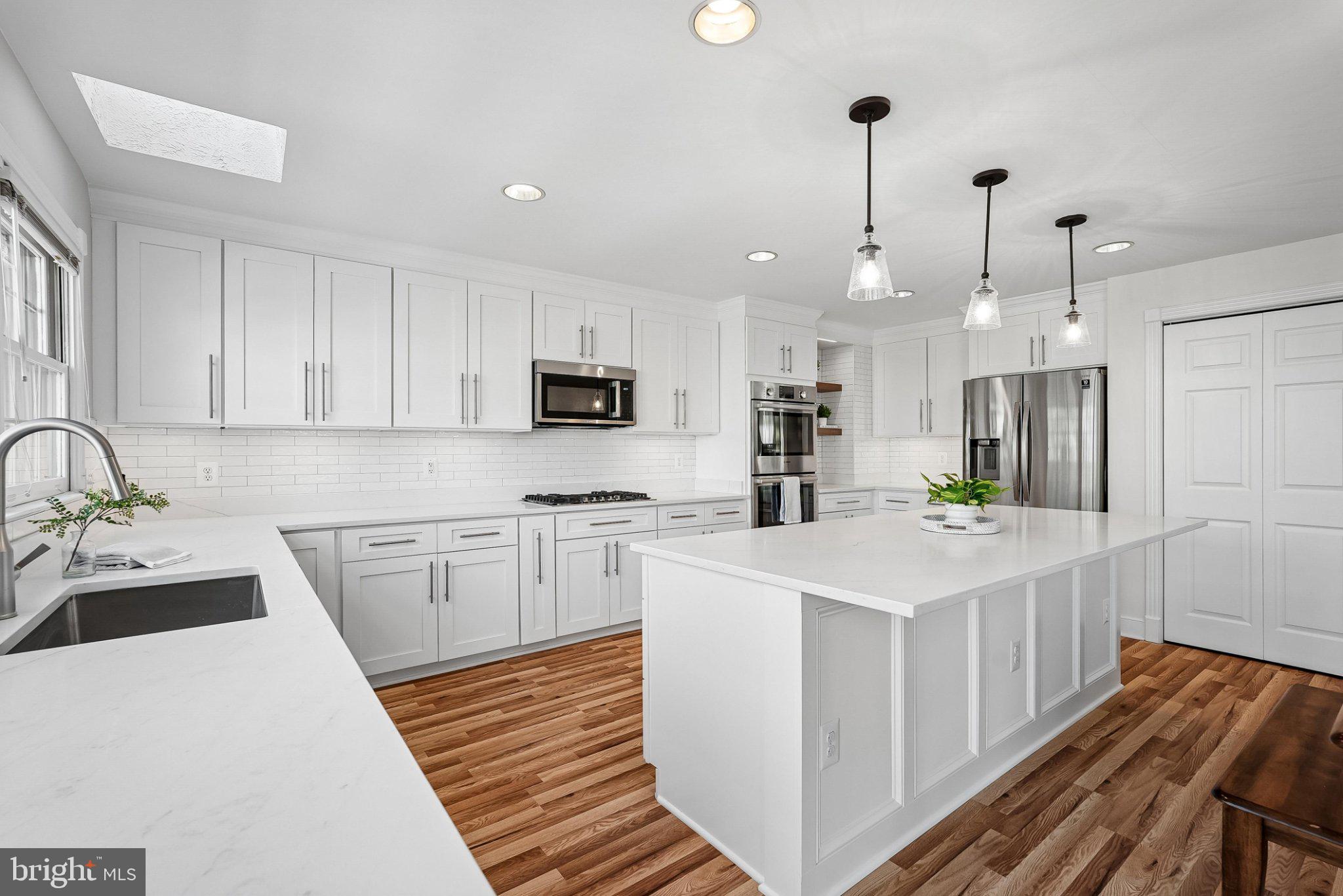 CLIFTON FARM - Residential