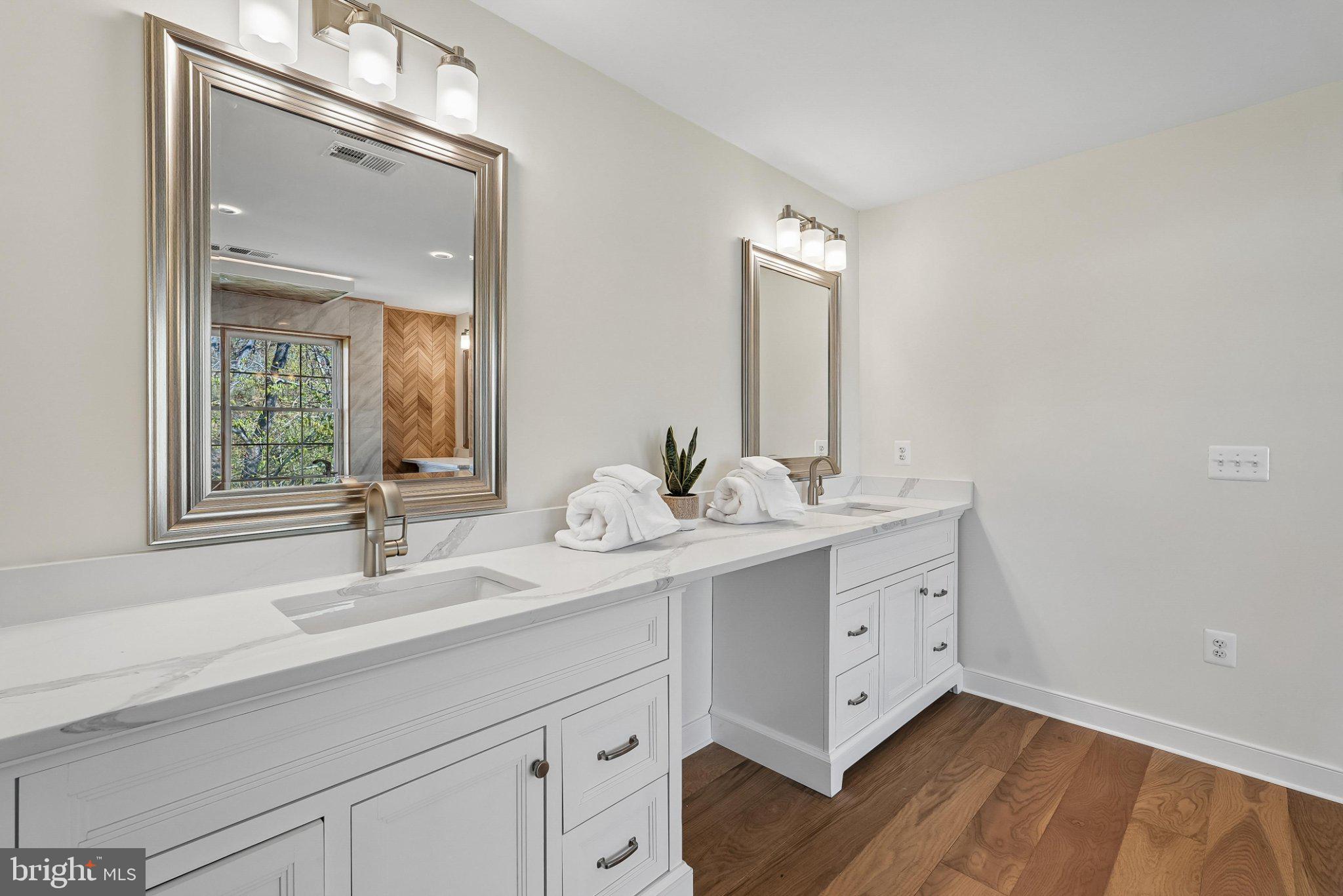 CLIFTON FARM - Residential