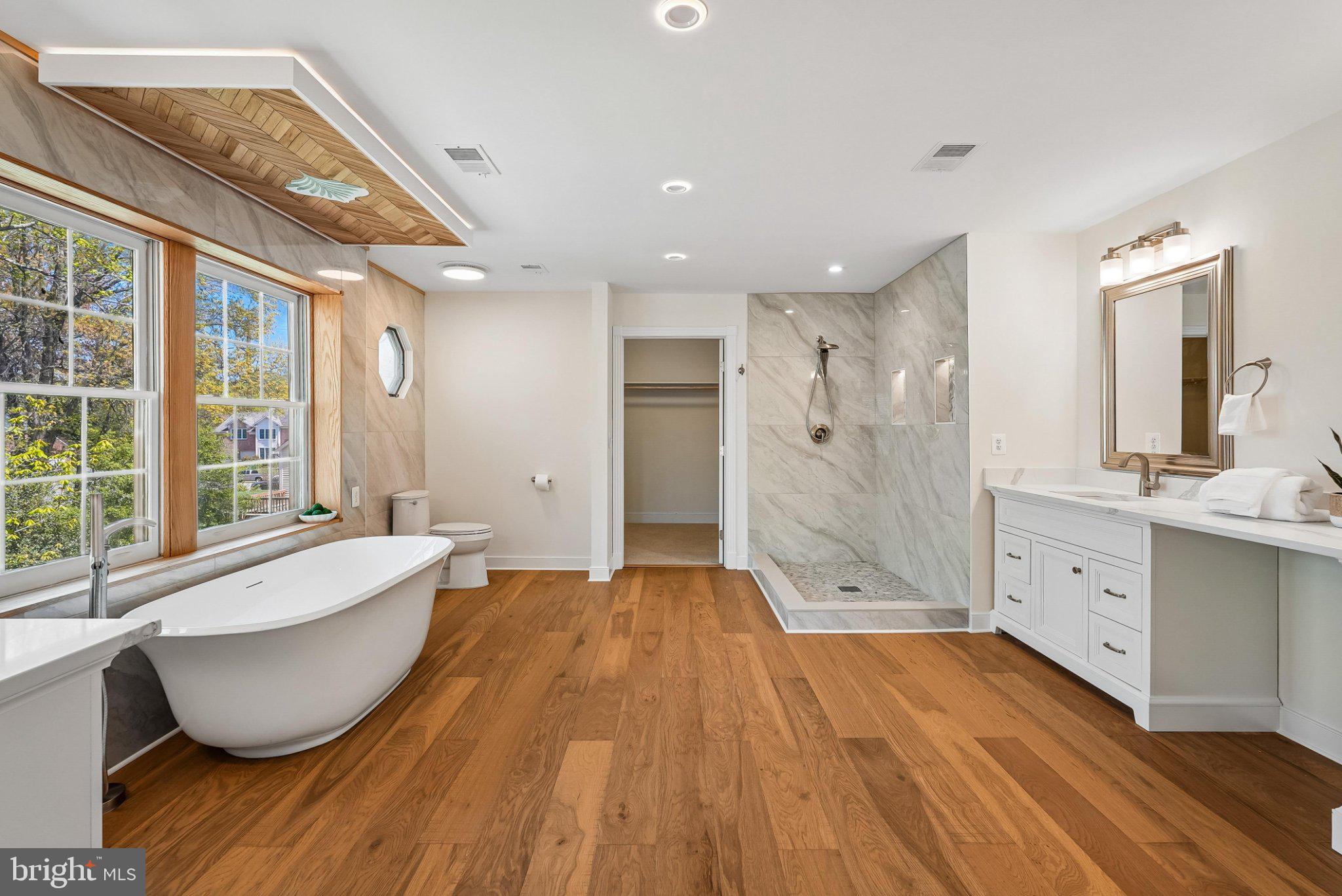 CLIFTON FARM - Residential