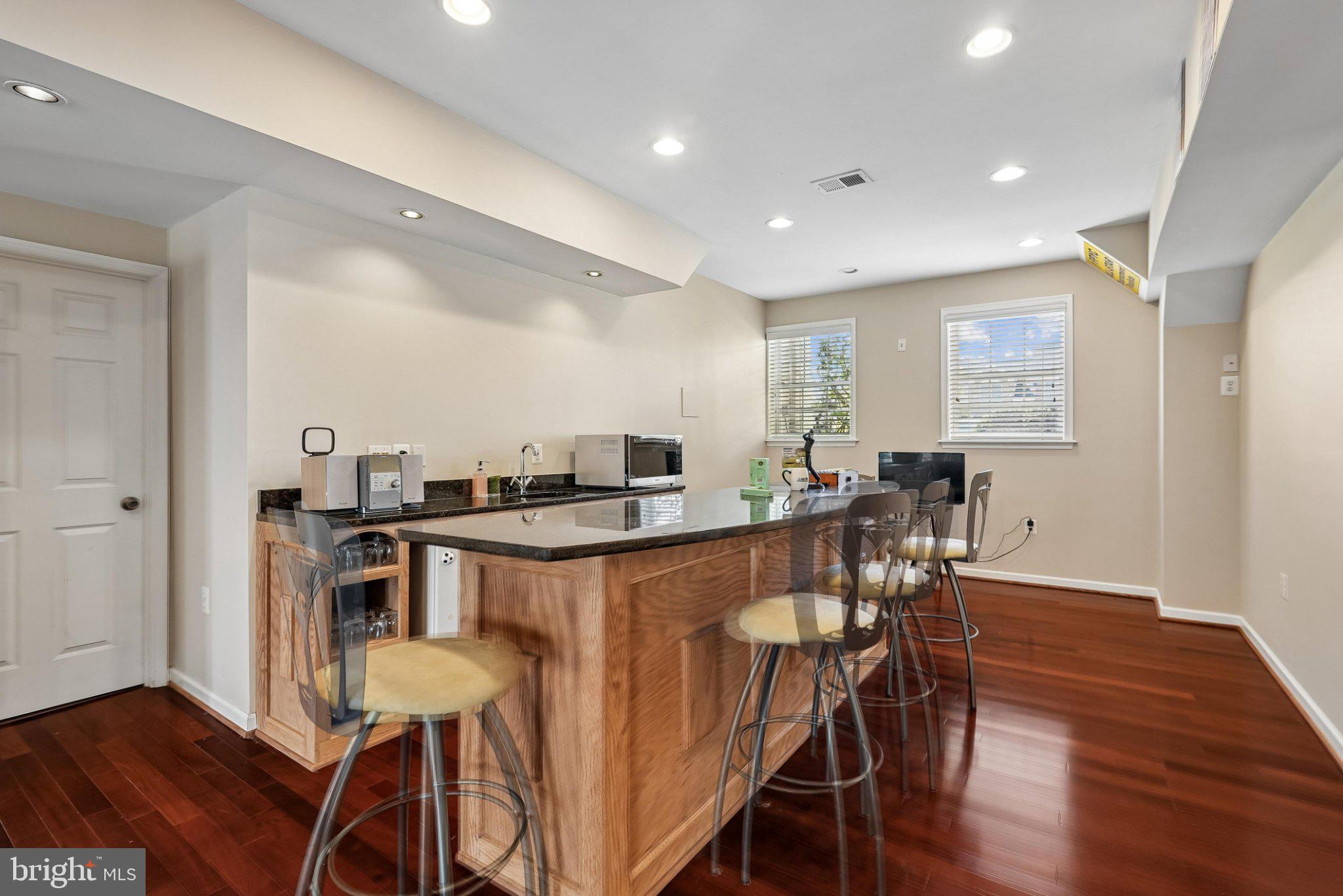 CLIFTON FARM - Residential