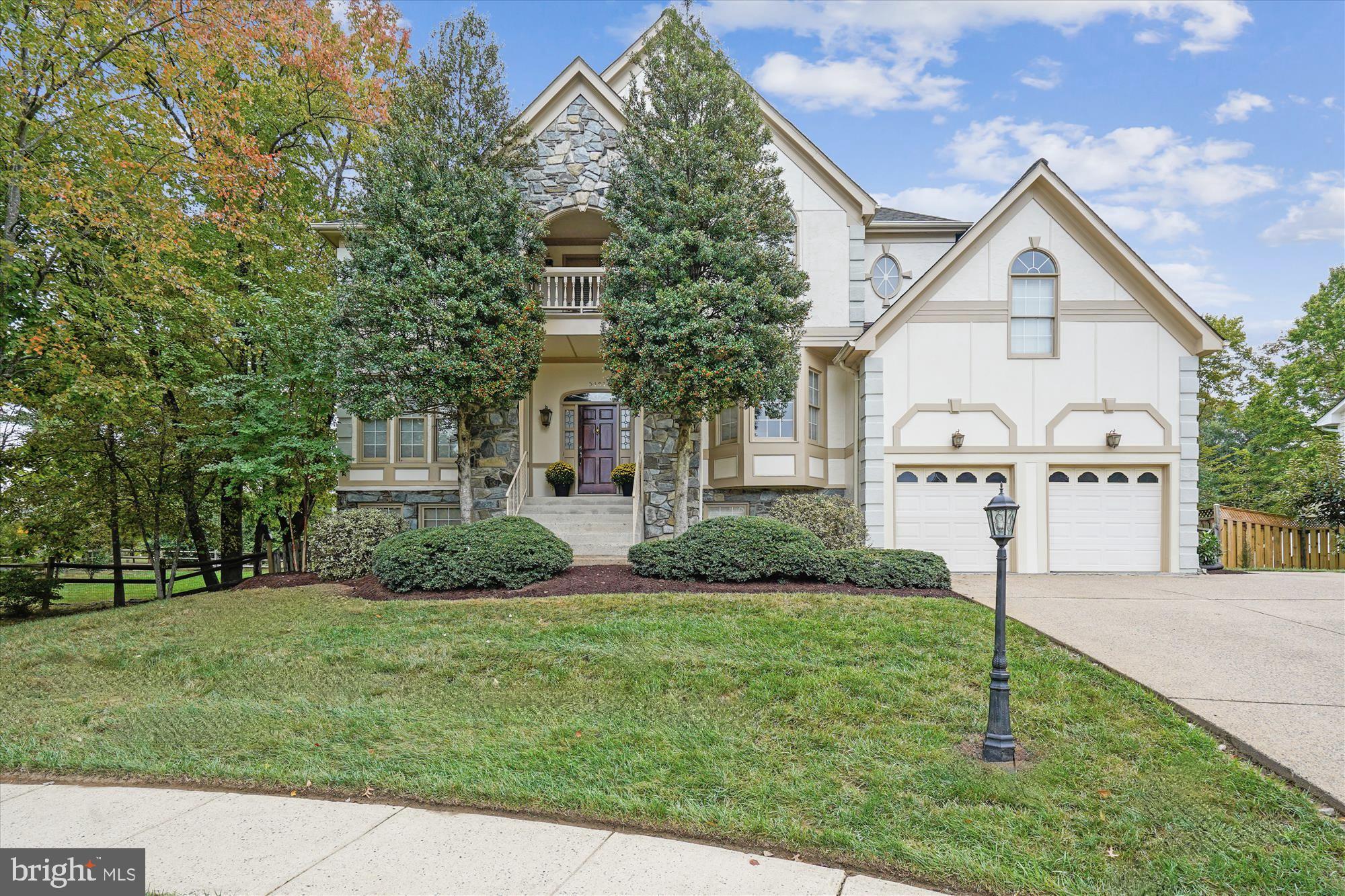 CLIFTON FARM - Residential