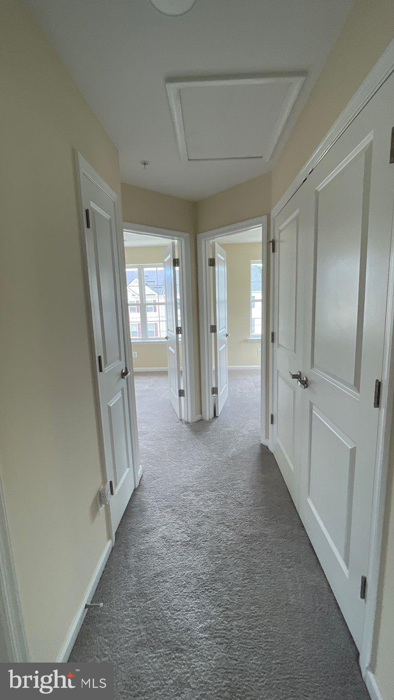 COLUMBIA RUN TOWNHOMES - Residential Lease