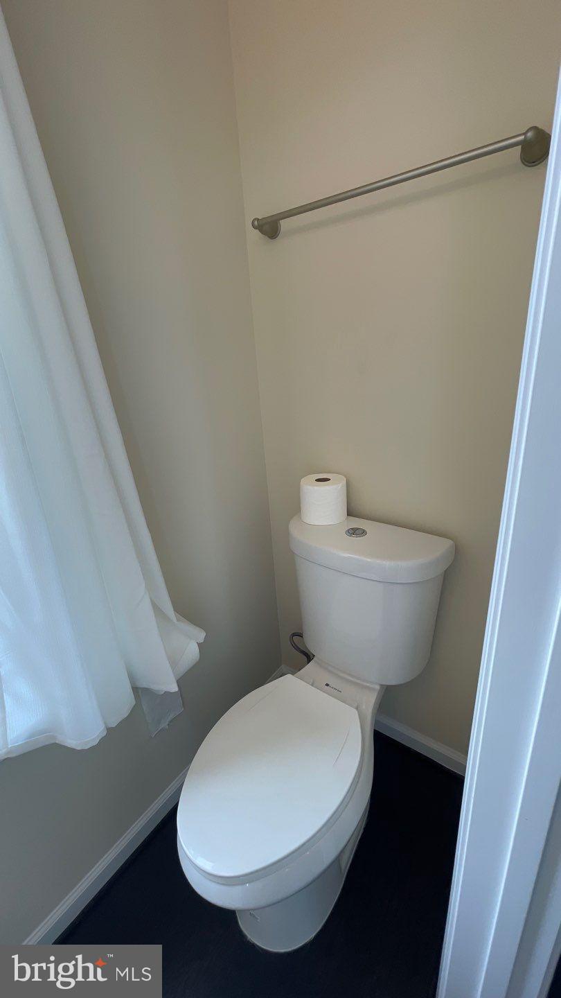 COLUMBIA RUN TOWNHOMES - Residential Lease