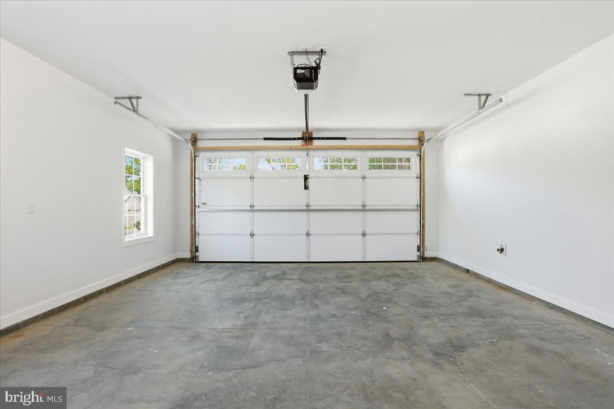 WOODBRIAR ESTATES - Residential