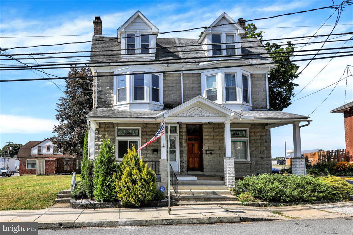 147 N WHITEOAK STREET