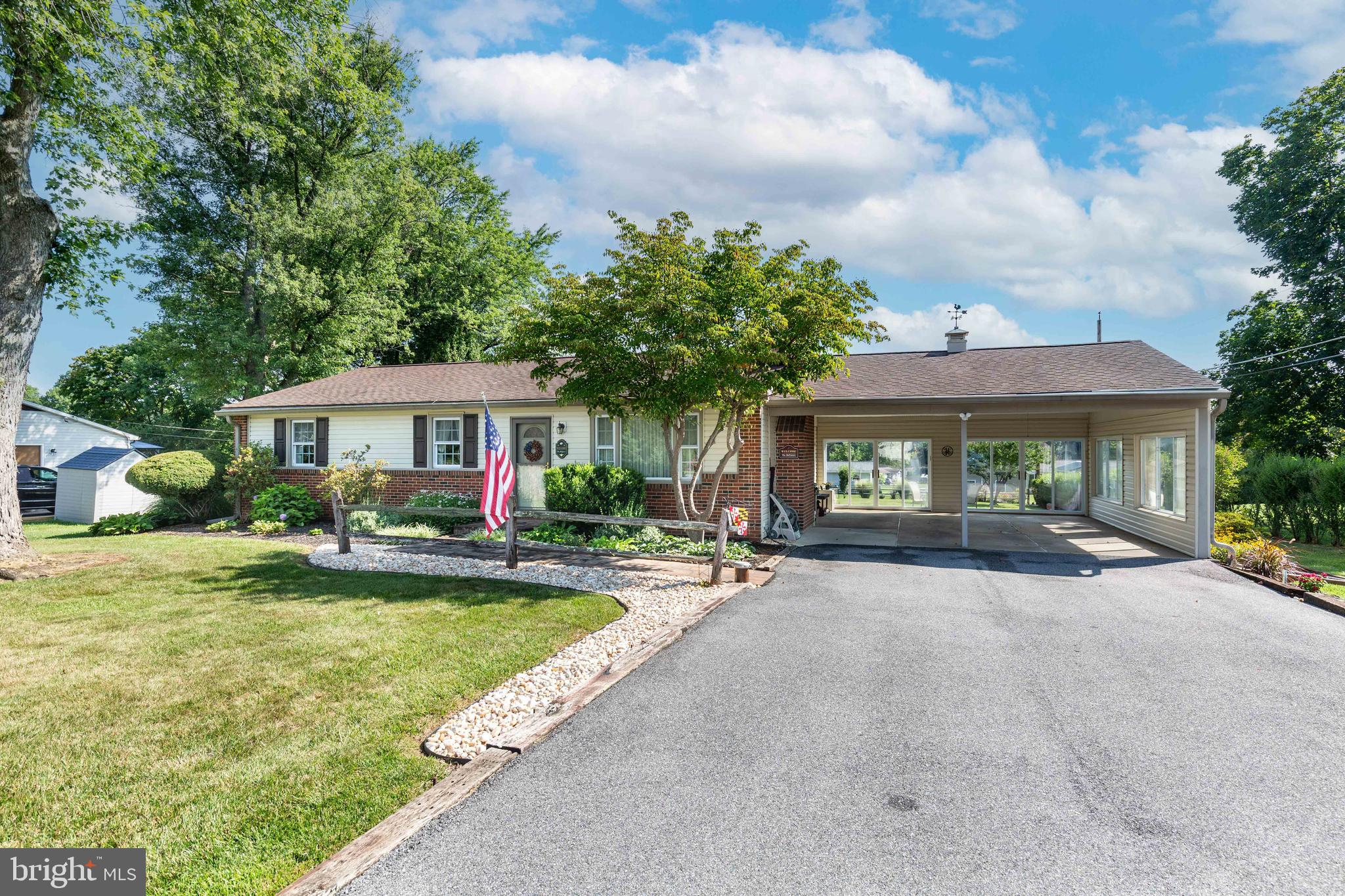 1648 DEER PARK ROAD
