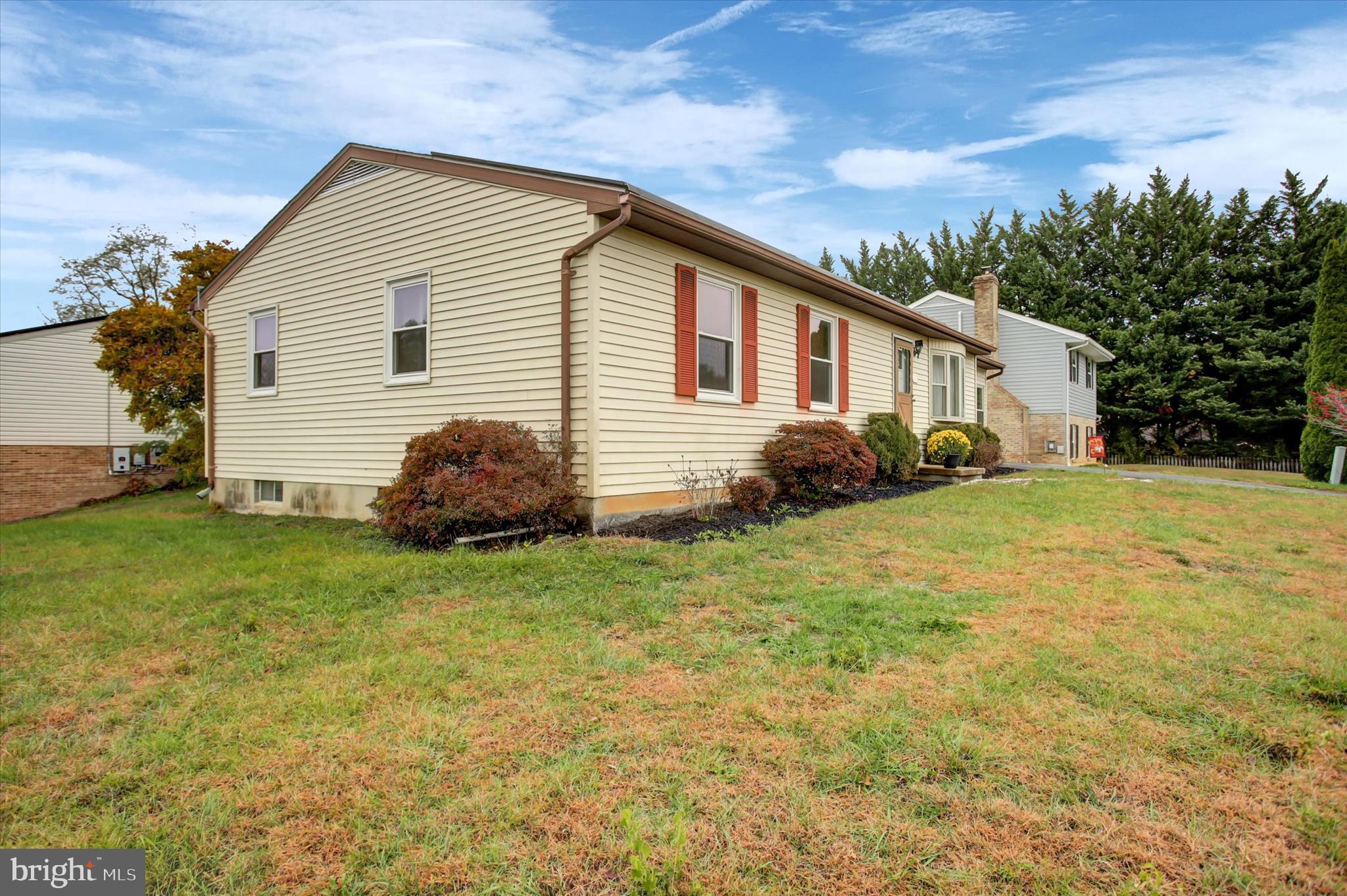 COLONIAL PARK - Residential