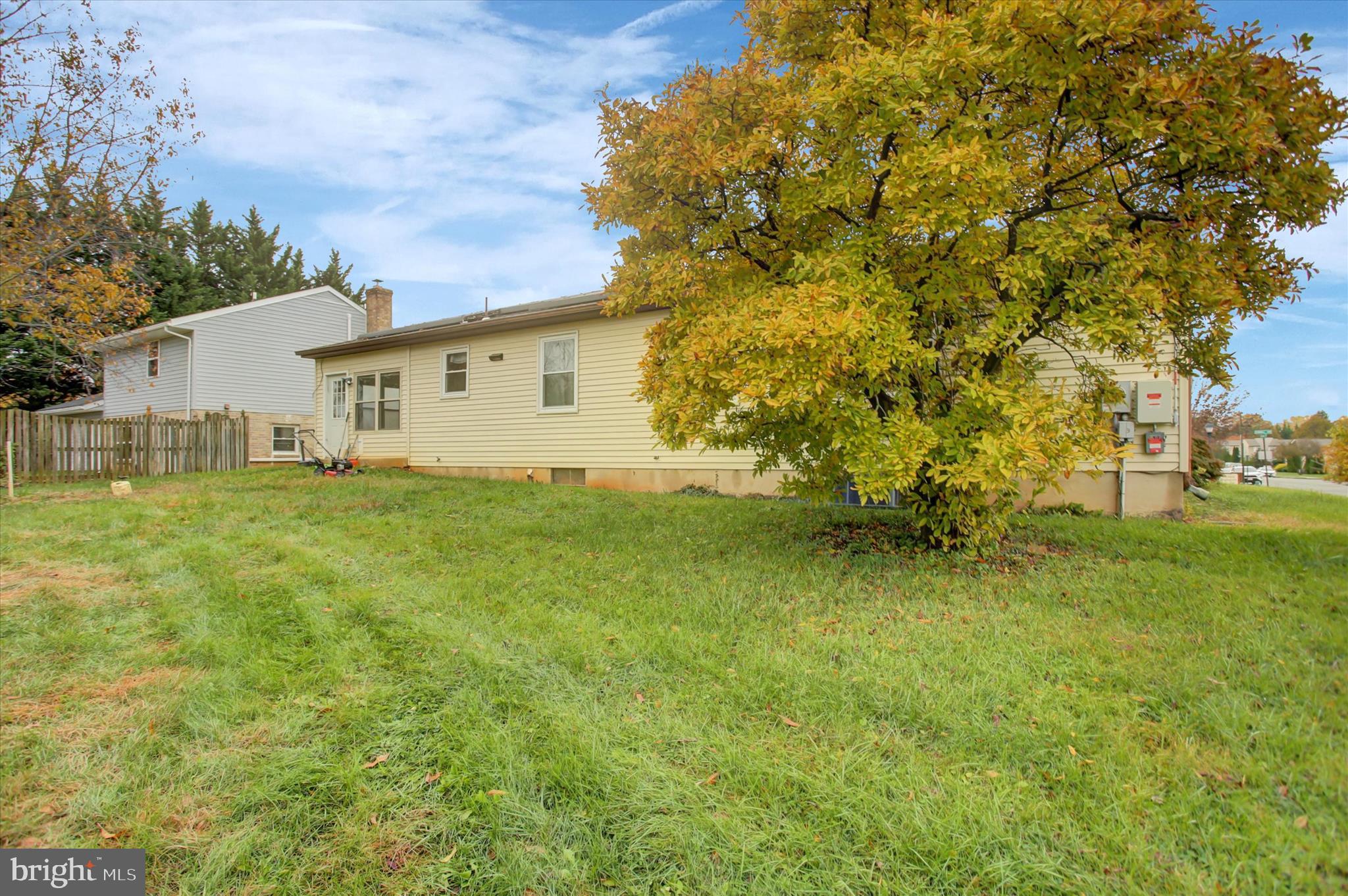 COLONIAL PARK - Residential