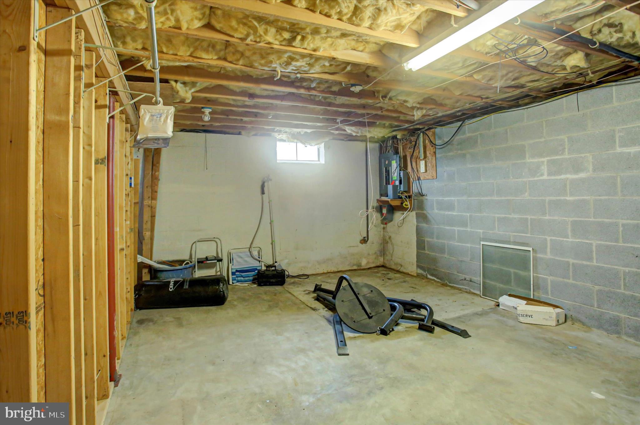 COLONIAL PARK - Residential