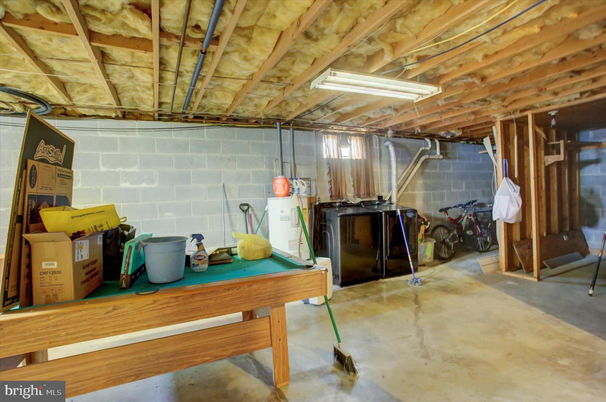 COLONIAL PARK - Residential