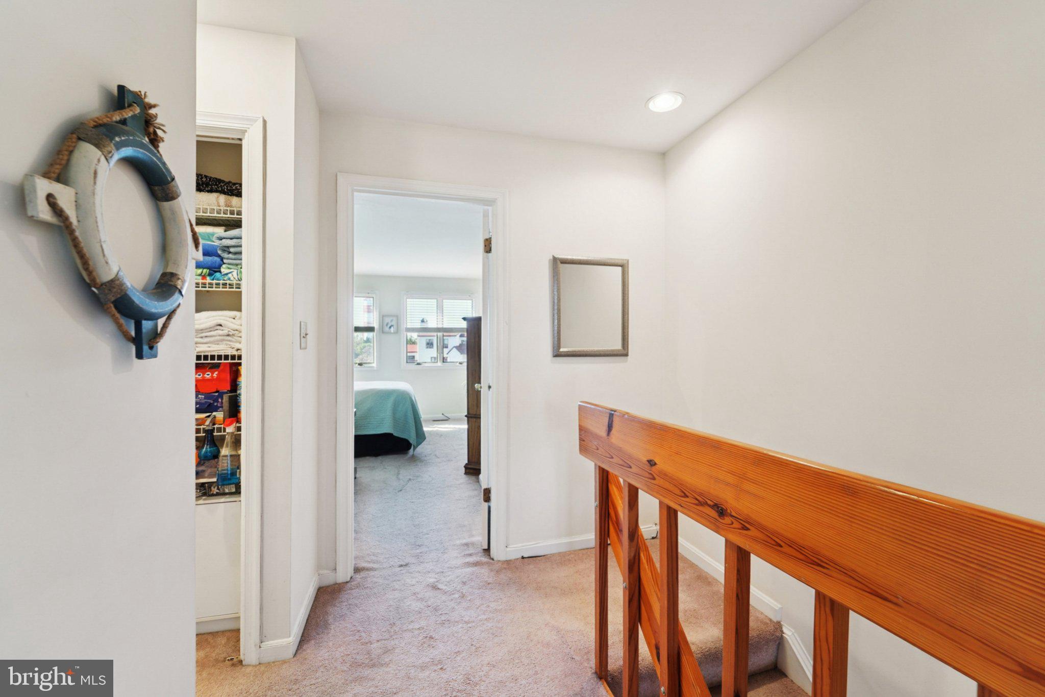 QUEENS LANDING - Residential