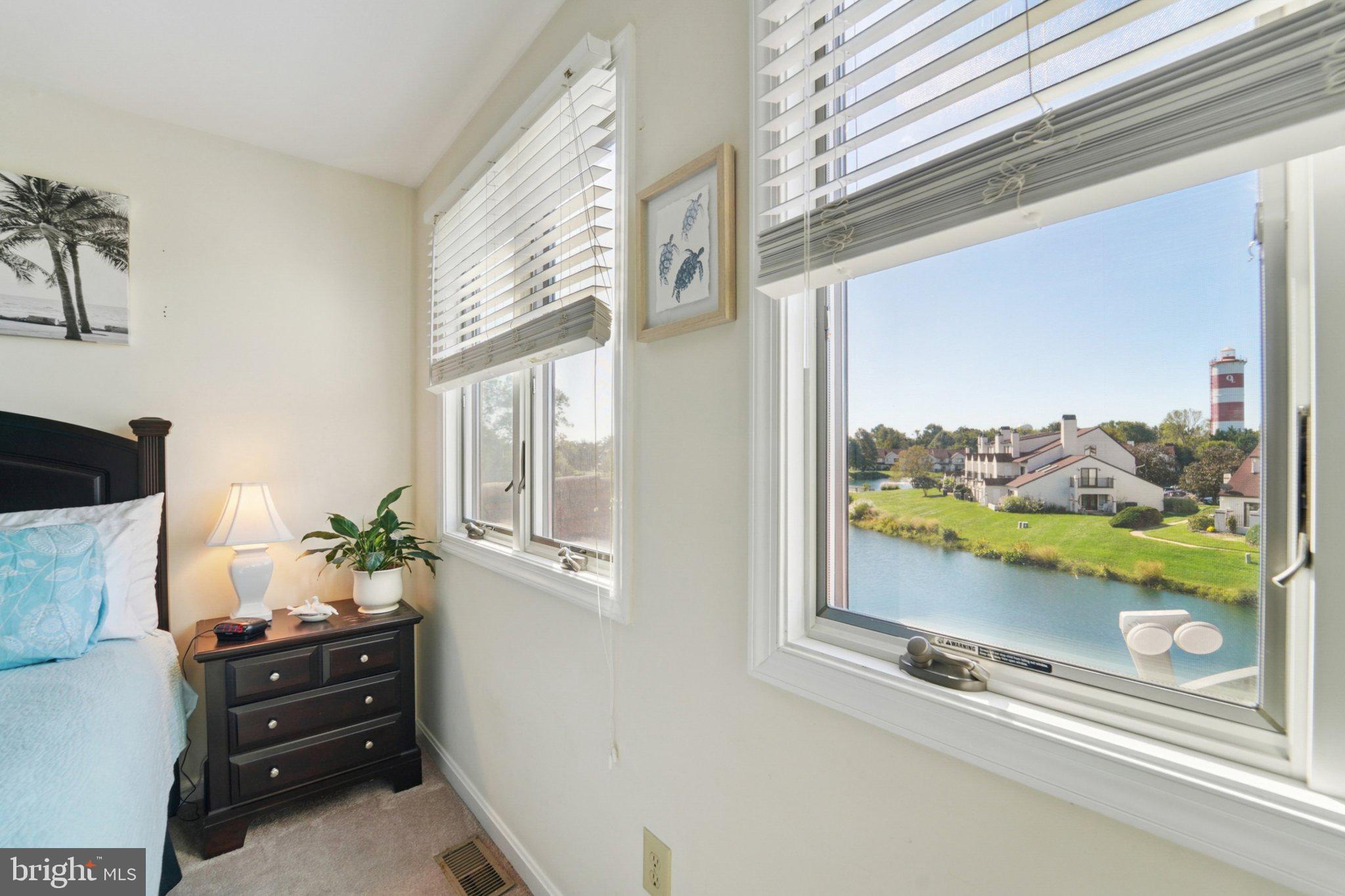 QUEENS LANDING - Residential