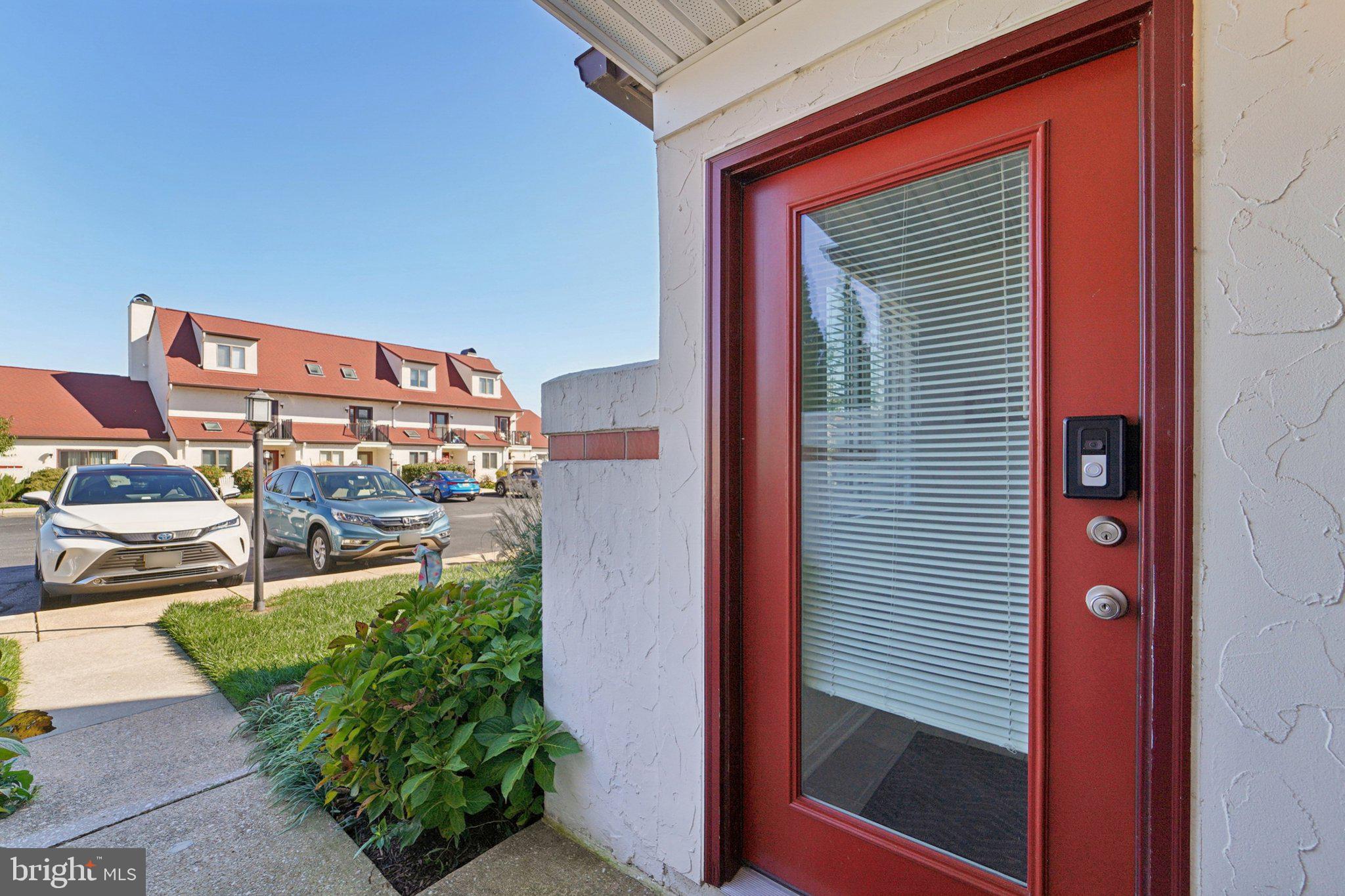 QUEENS LANDING - Residential