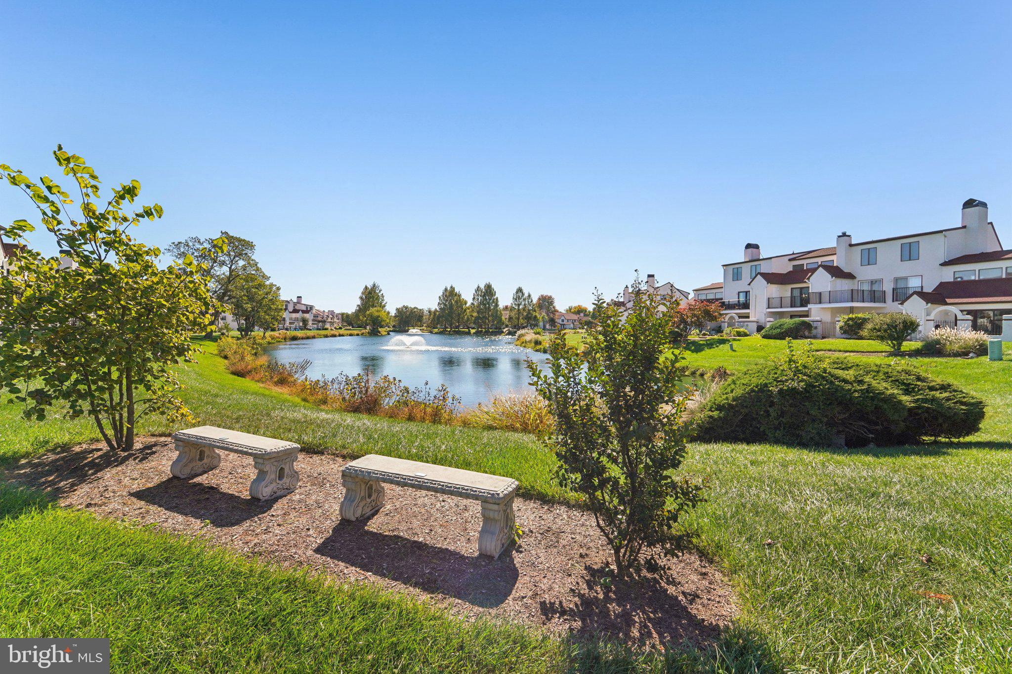 QUEENS LANDING - Residential