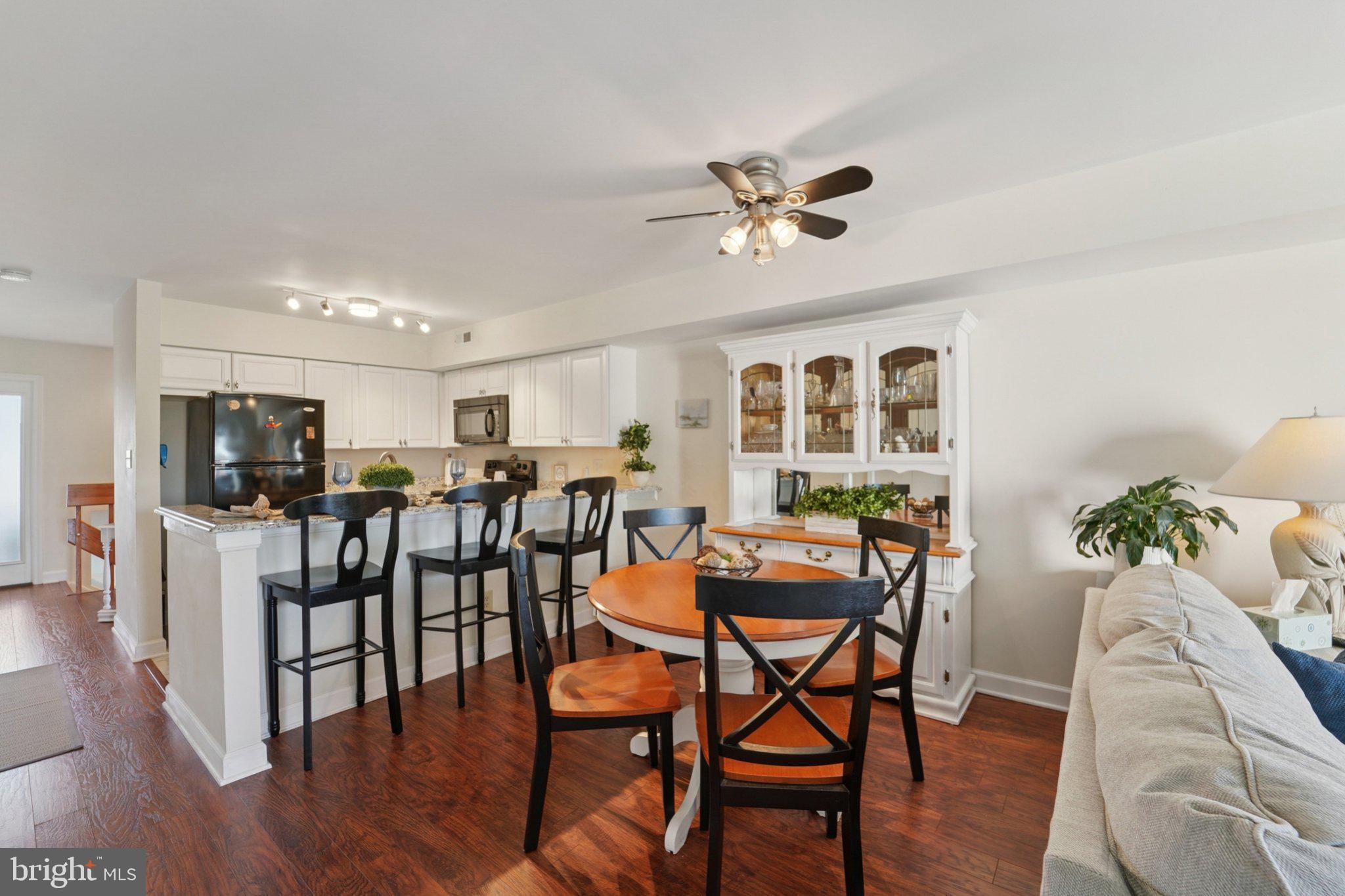 QUEENS LANDING - Residential