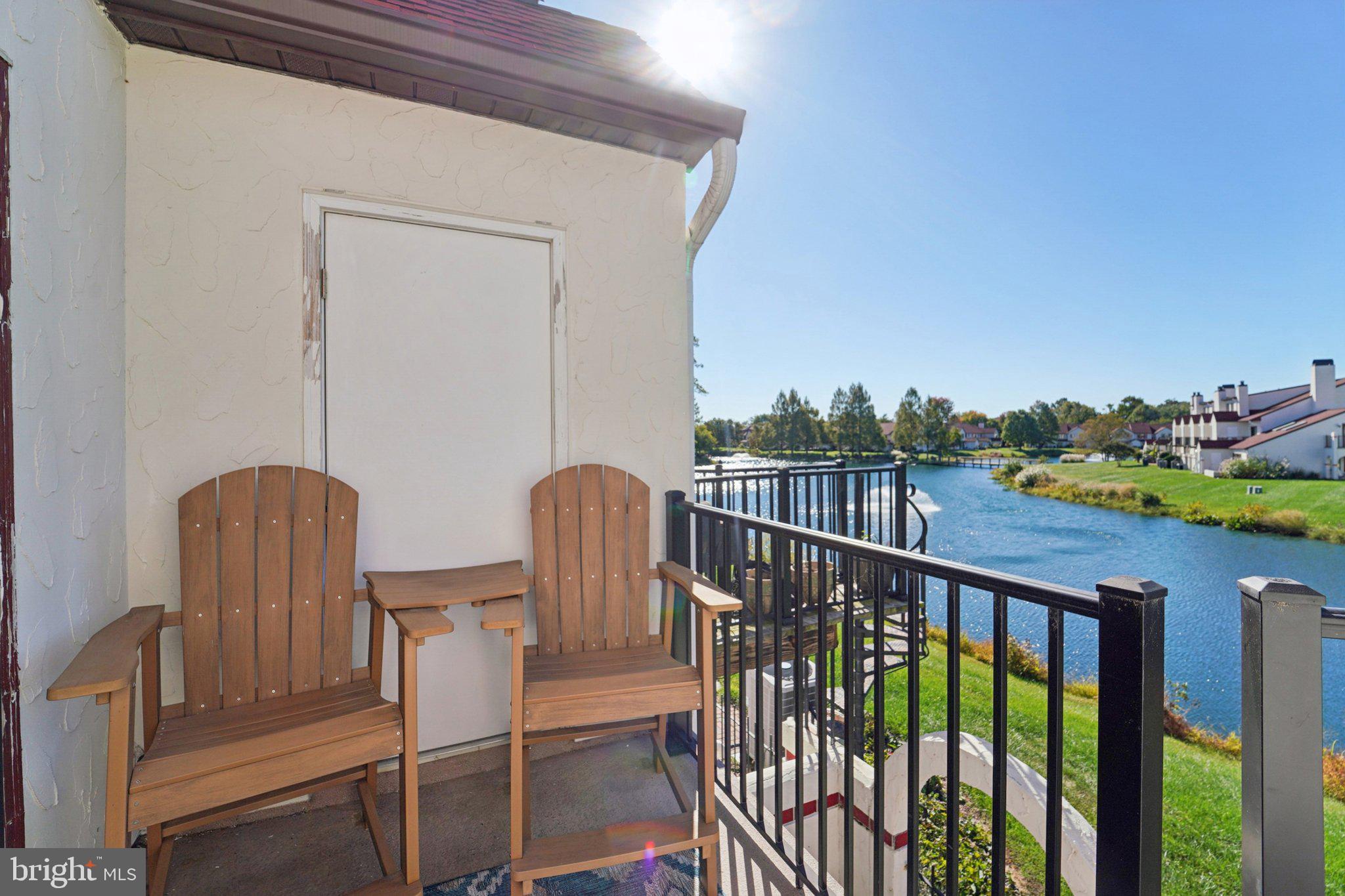 QUEENS LANDING - Residential