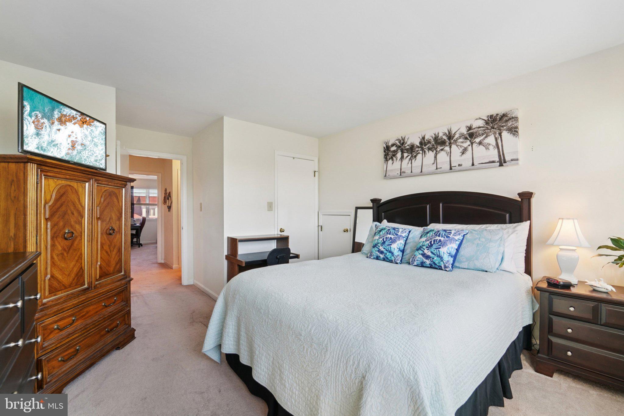 QUEENS LANDING - Residential