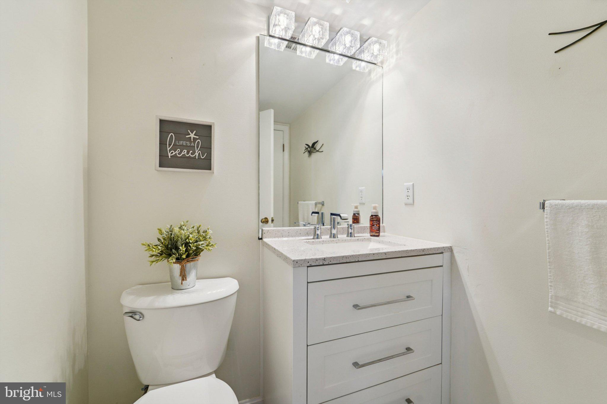 QUEENS LANDING - Residential