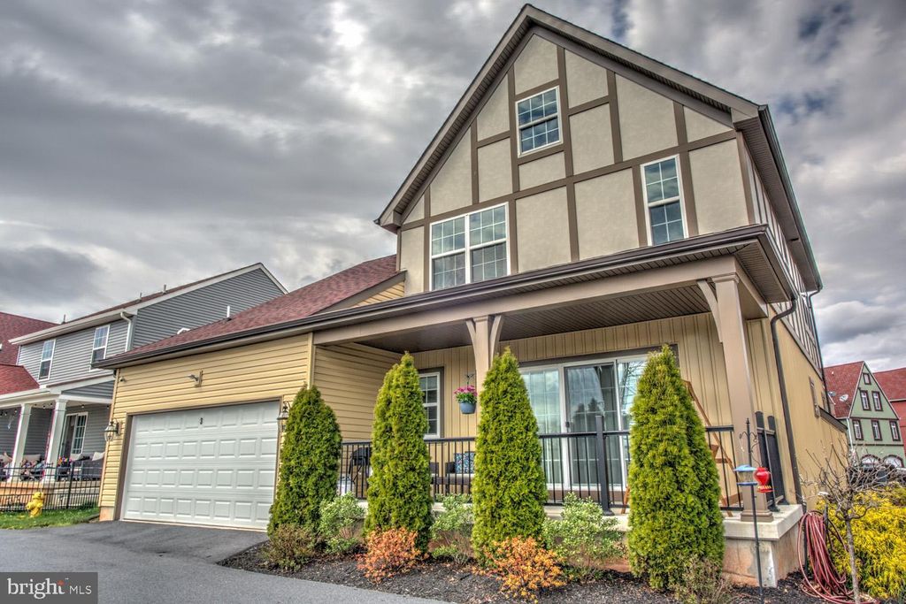 Photo of 3 BITTENDORF WAY, REINHOLDS, PA 17569 (MLS # PALA2032830)