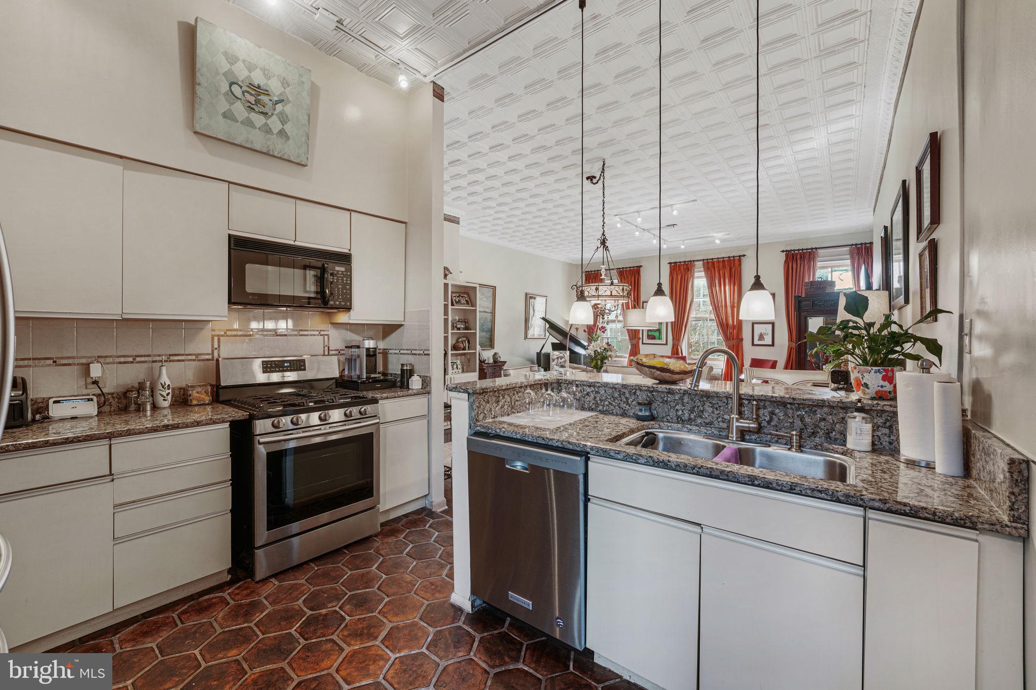 RITTENHOUSE SQUARE - Residential