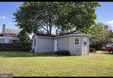 Homes For Sale - 51 E Griffith Street<br/> PENNS GROVE, NJ 08069