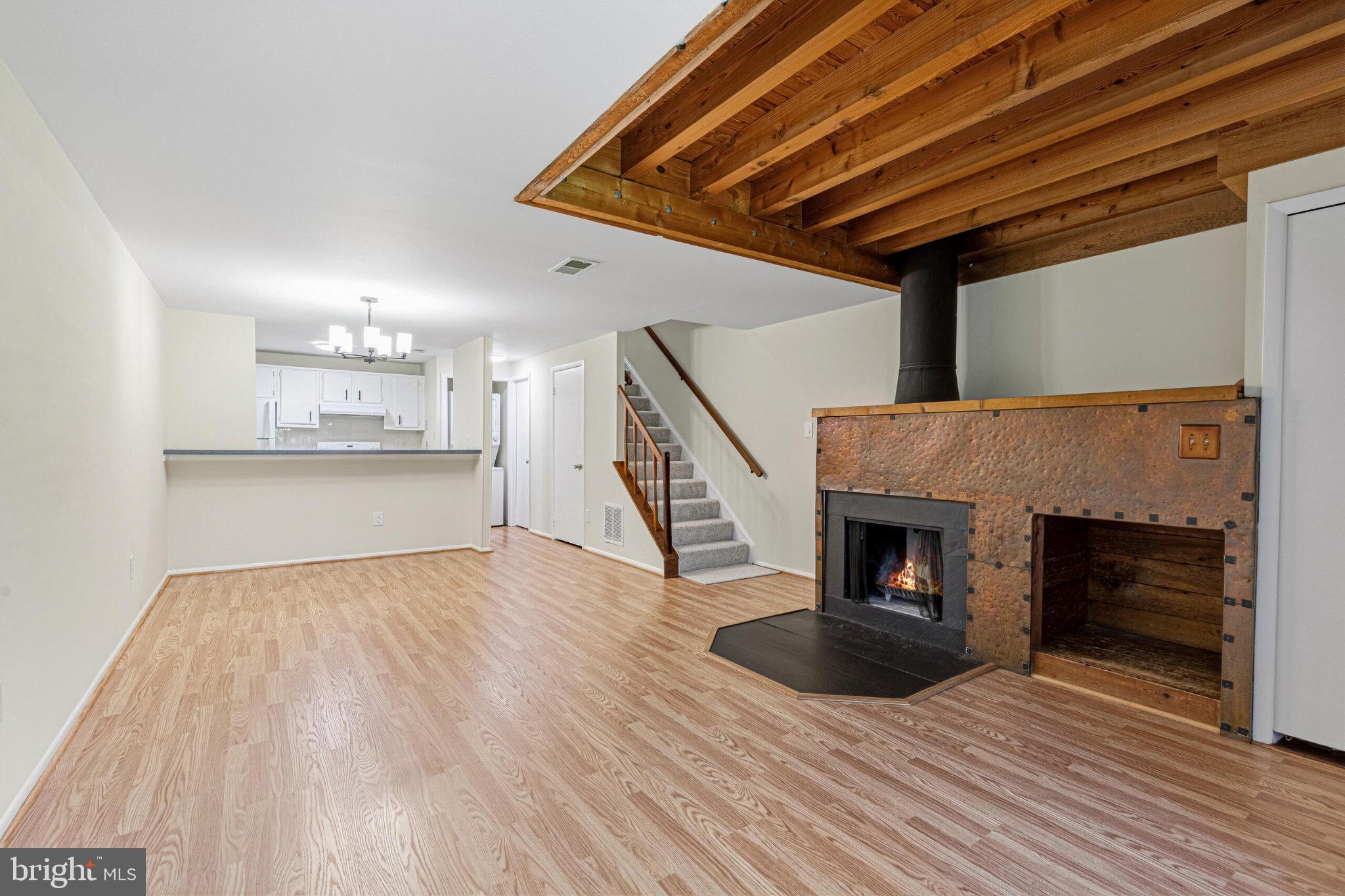 1066 MYCROFT COURT