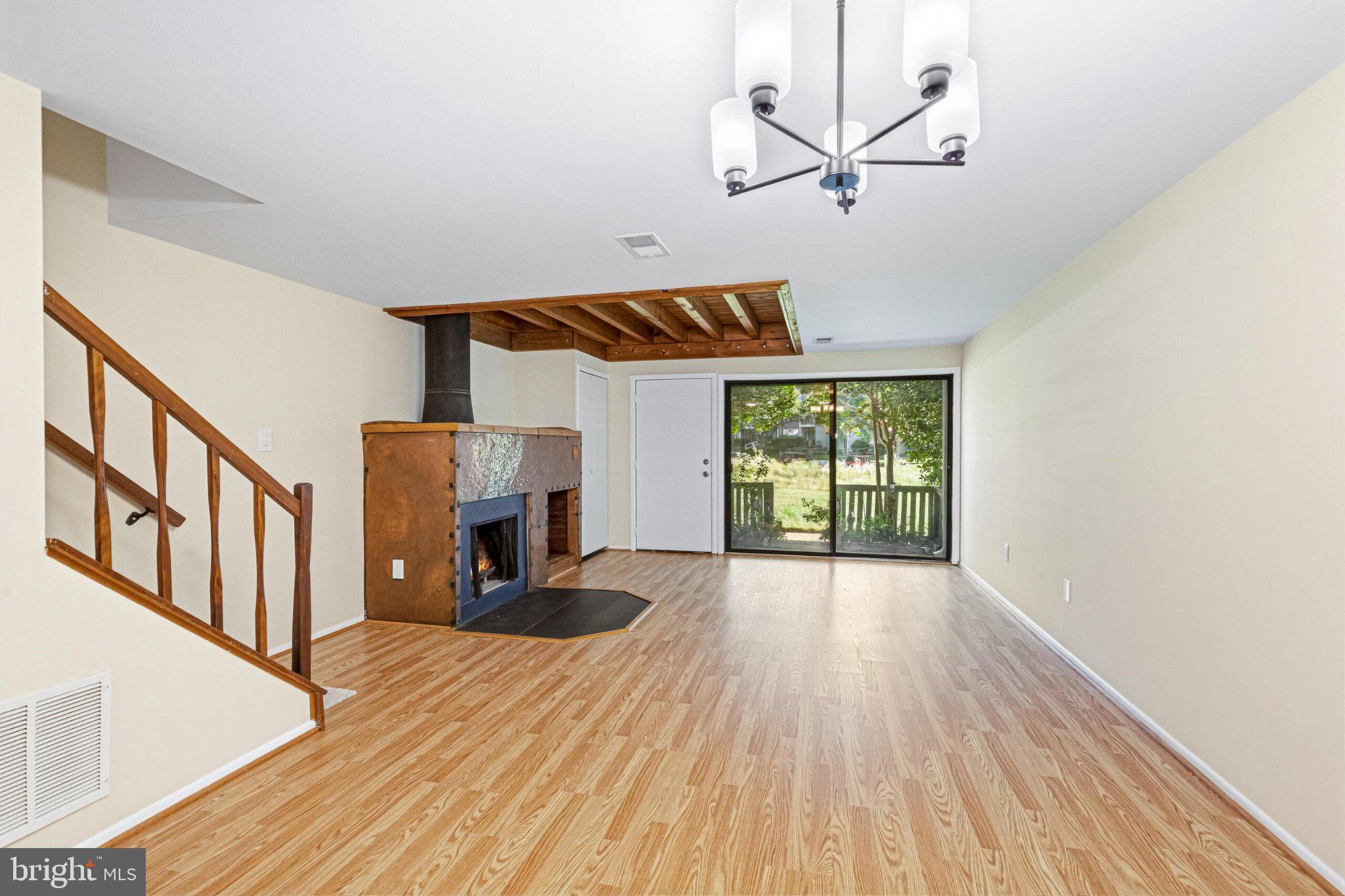 1066 MYCROFT COURT