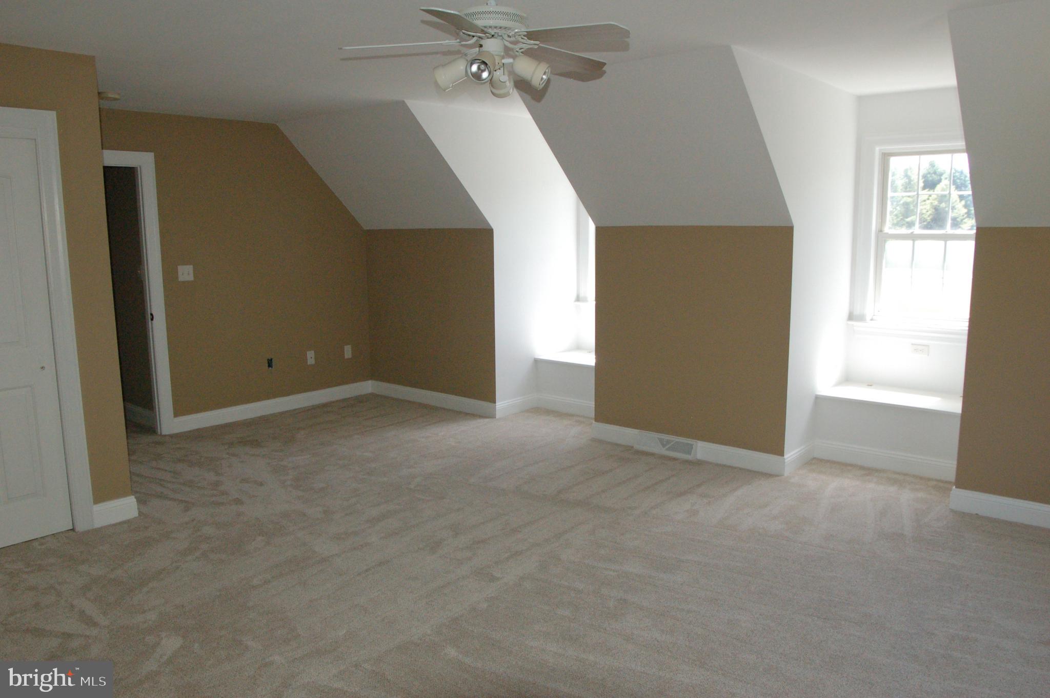 LONG LANE ACRES - Residential