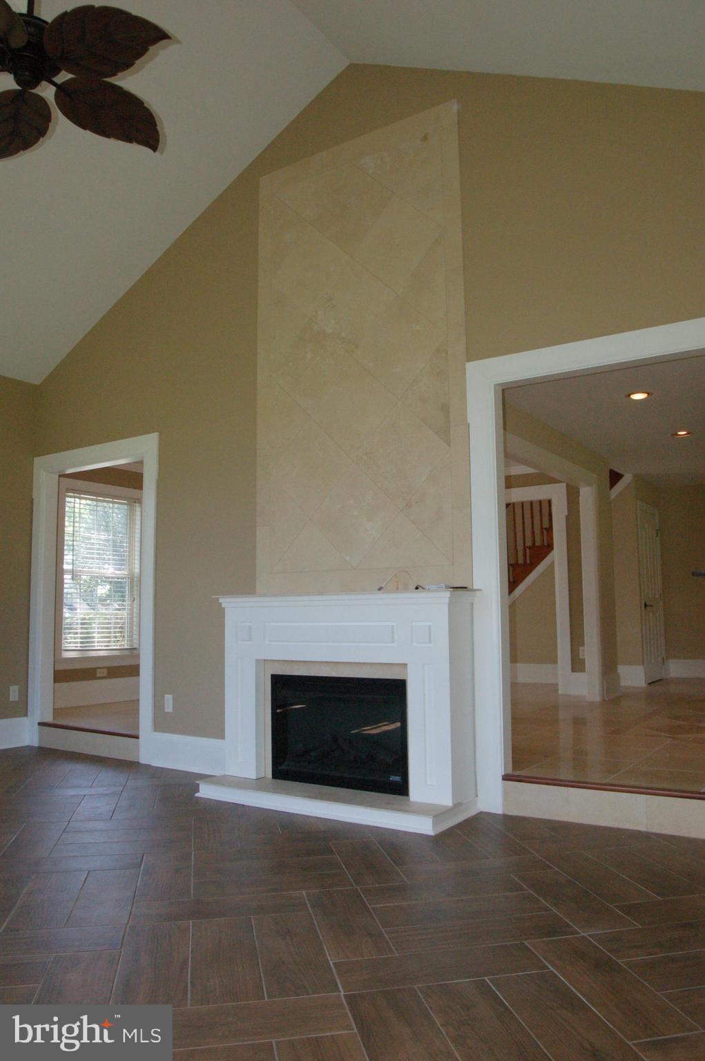 LONG LANE ACRES - Residential