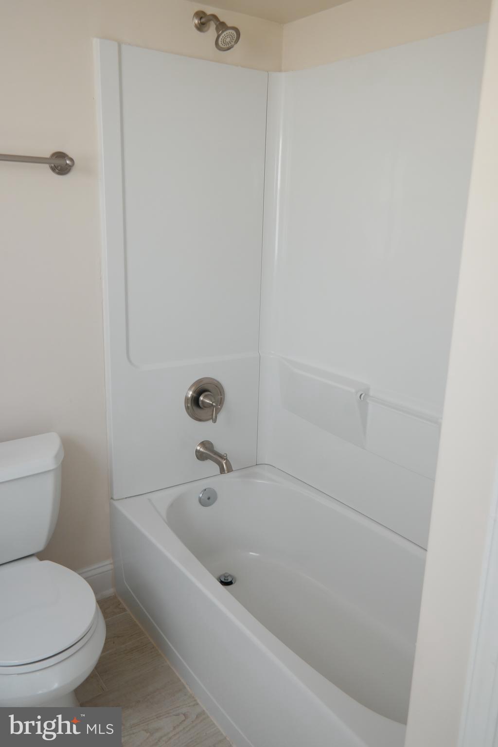 UPTON - Residential Lease