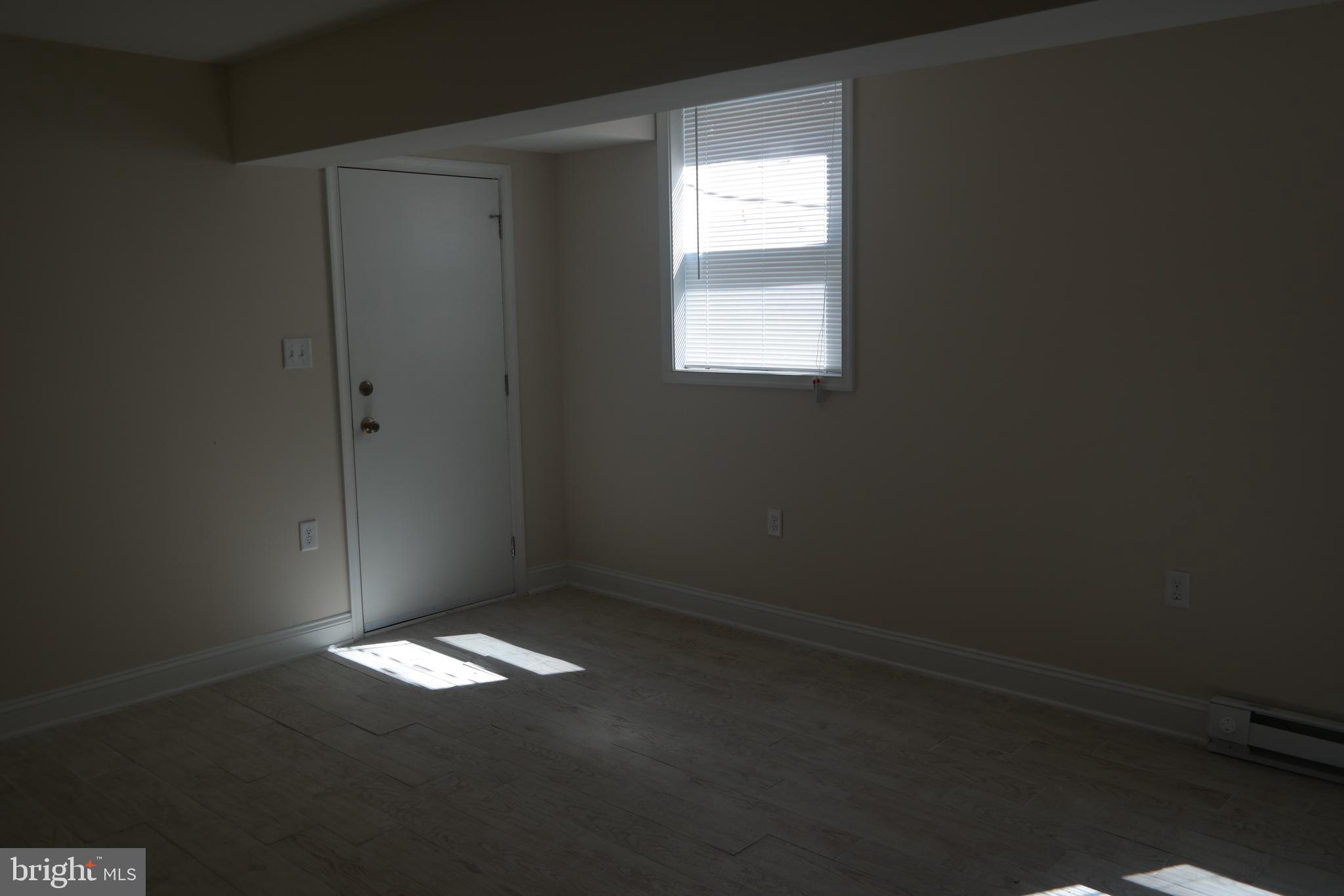 UPTON - Residential Lease