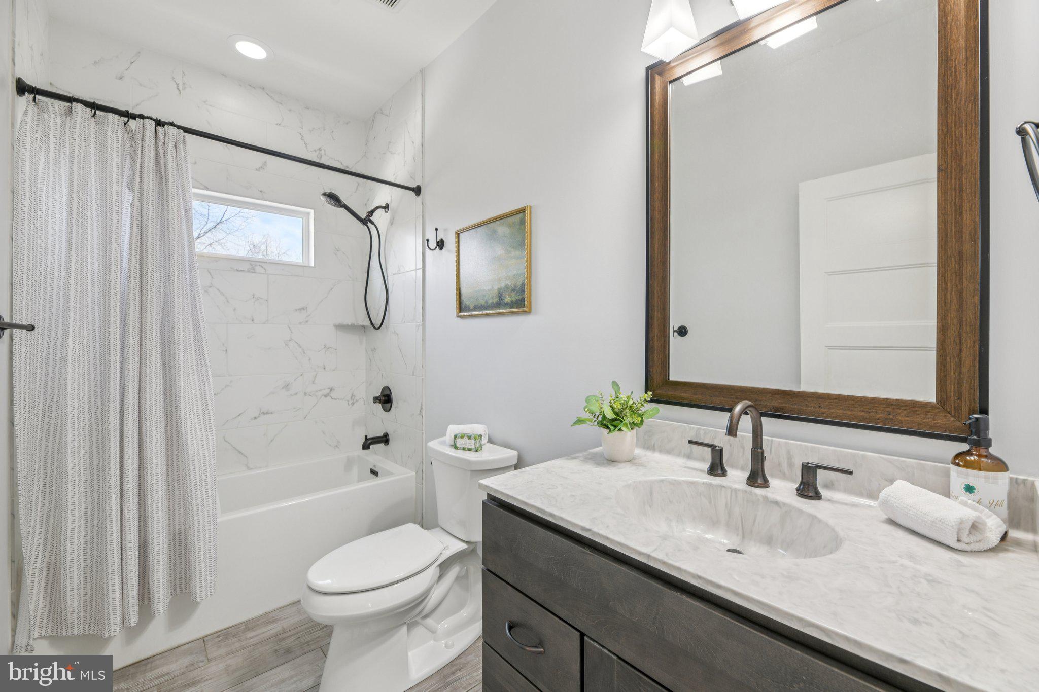 NORTH SELBY - Residential