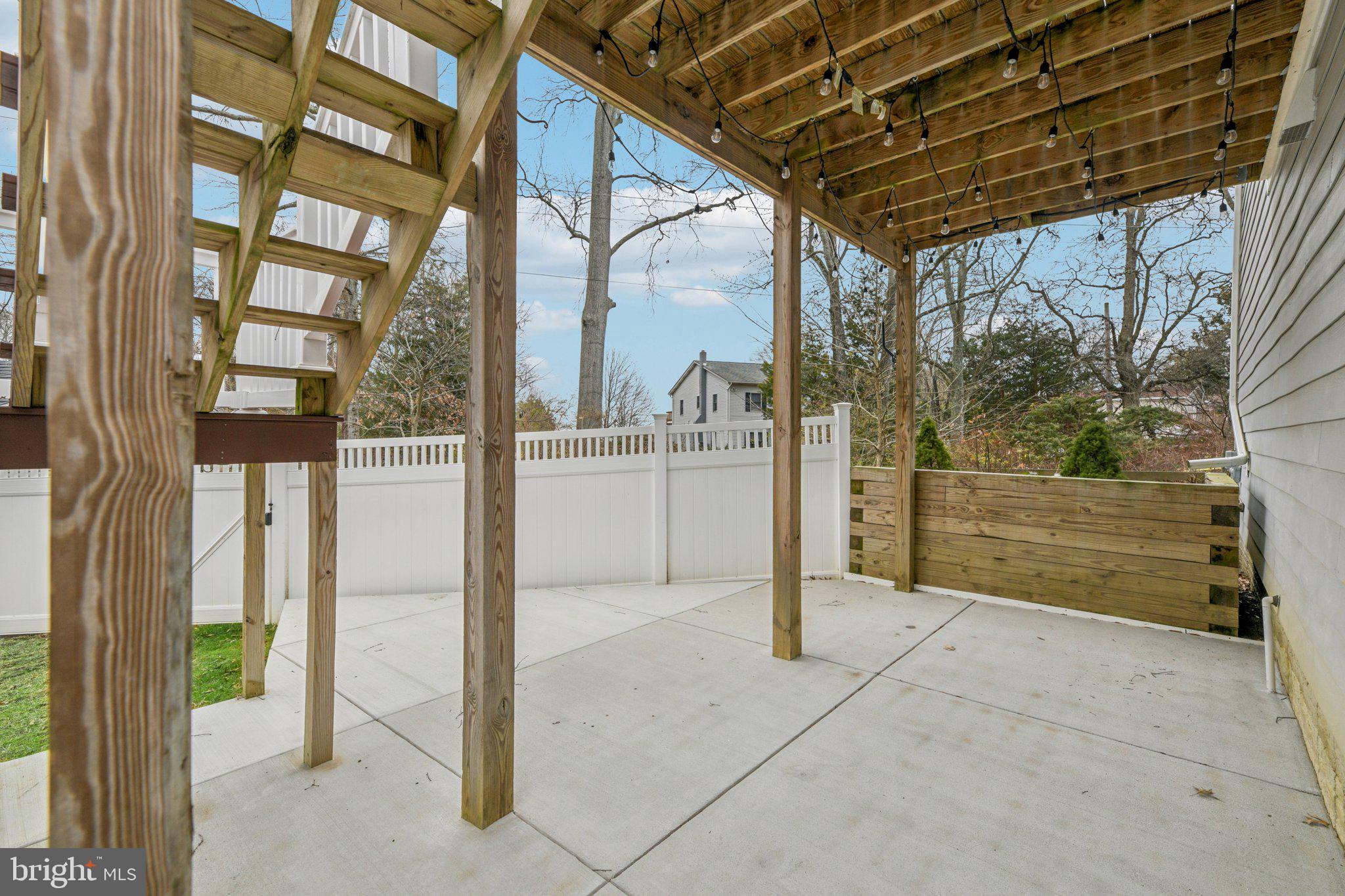 NORTH SELBY - Residential